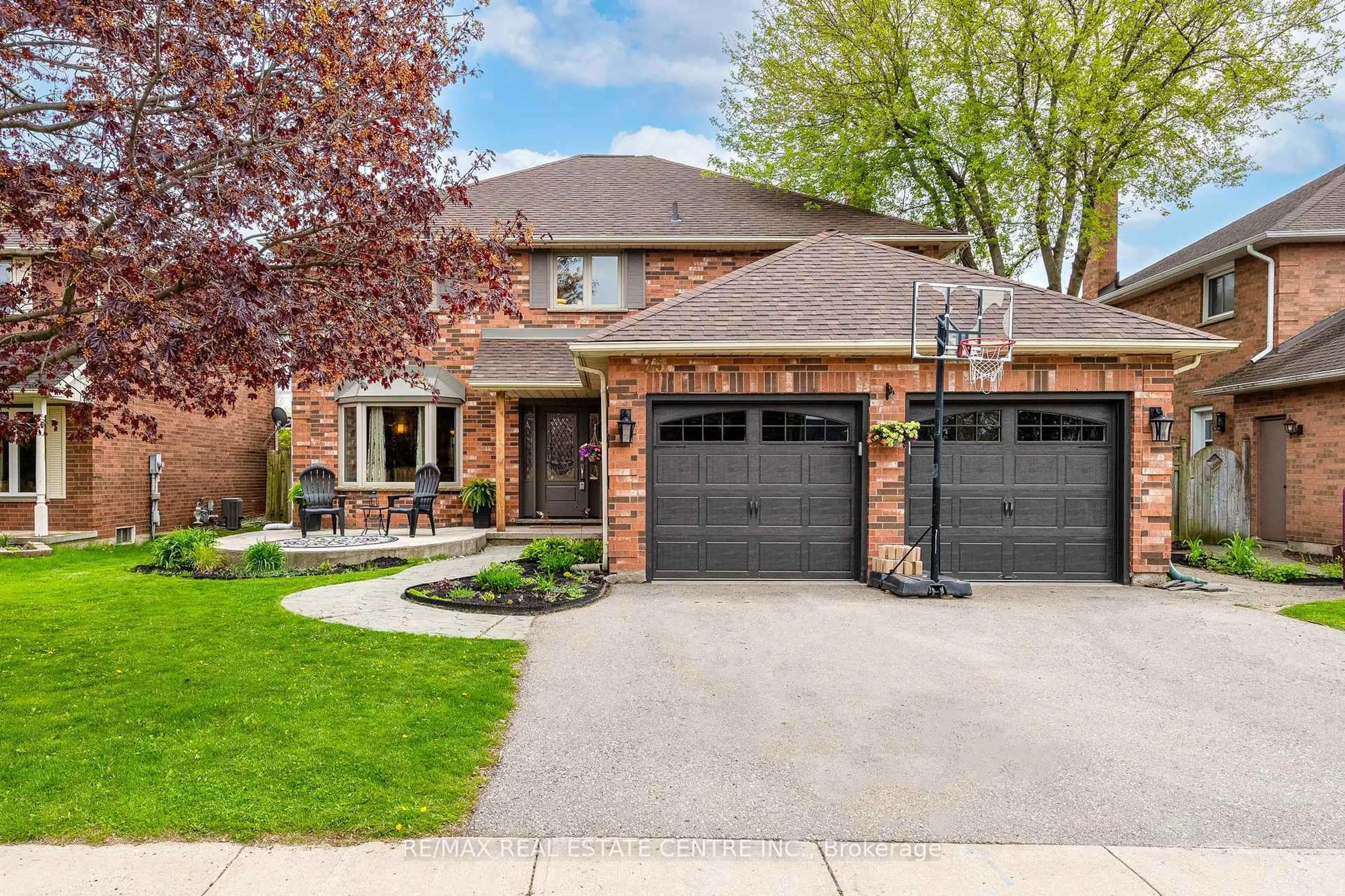 Home with brick exterior material, street for 75 Handorf Dr, Cambridge Ontario N3C 3Y3