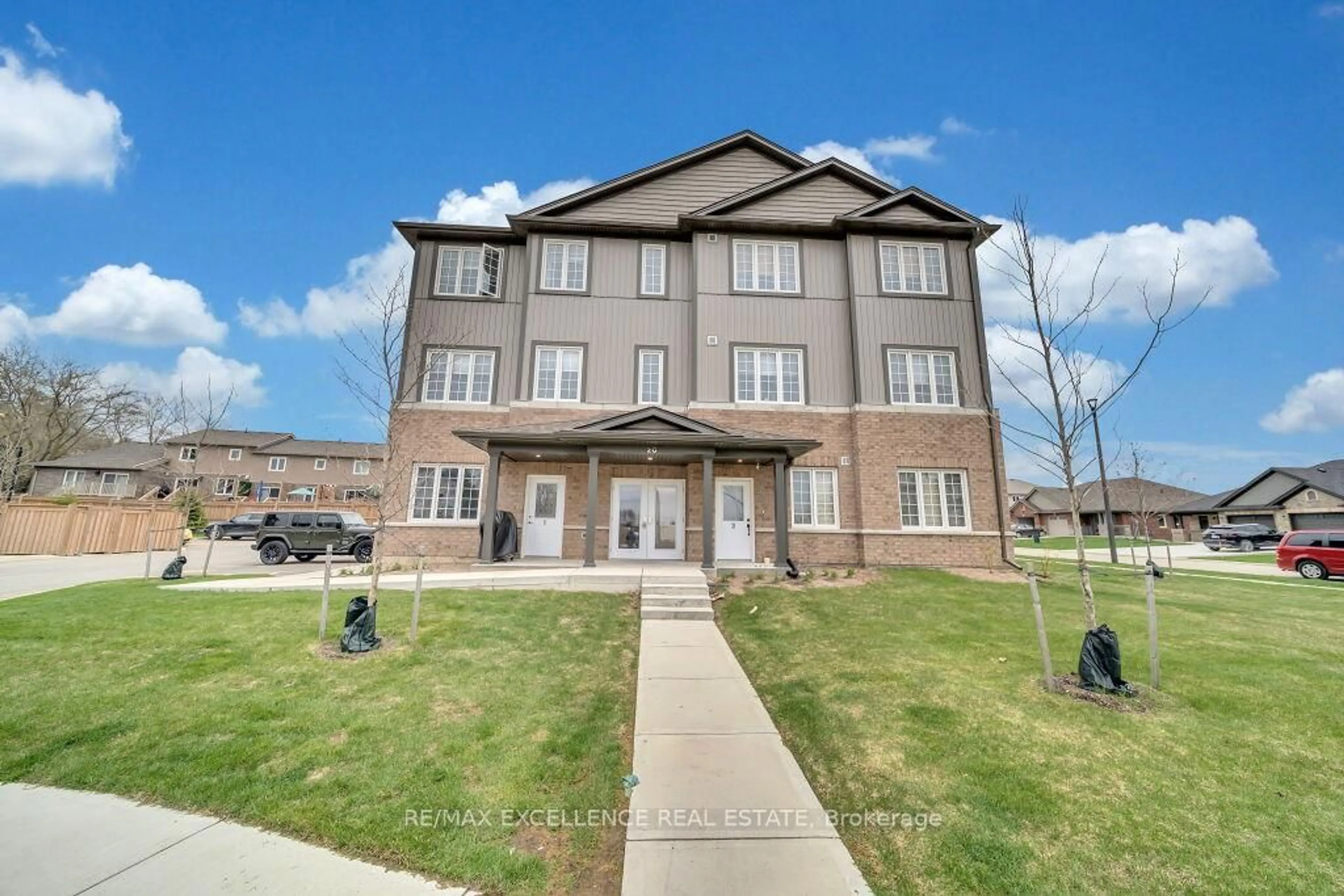 Unknown for 20 Murray Crt #3, Perth East Ontario N0K 1M0