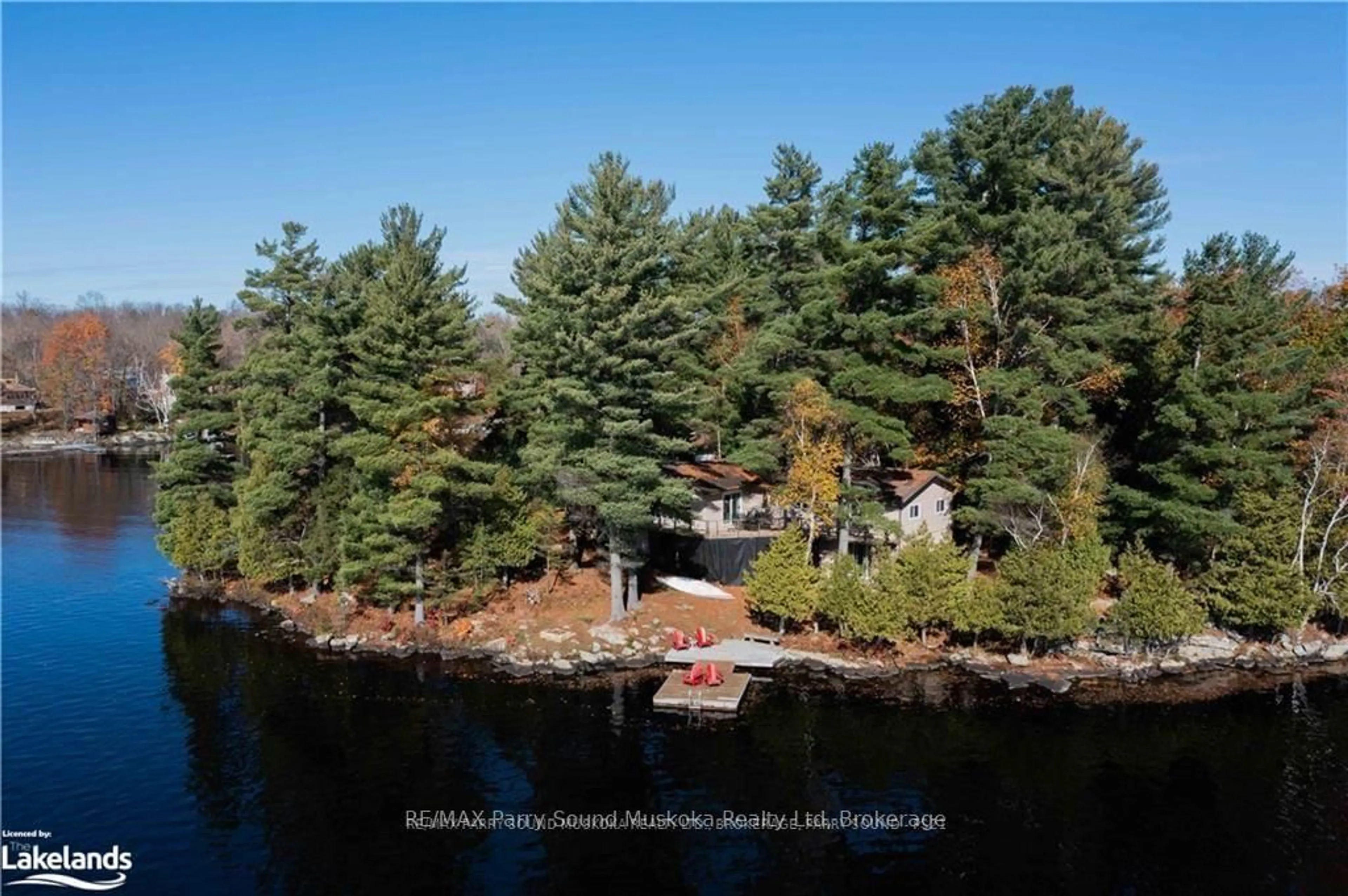 A pic from outside/outdoor area/front of a property/back of a property/a pic from drone, water/lake/river/ocean view for 7 & 9 EAST POINT Dr, McKellar Ontario P2A 0B4