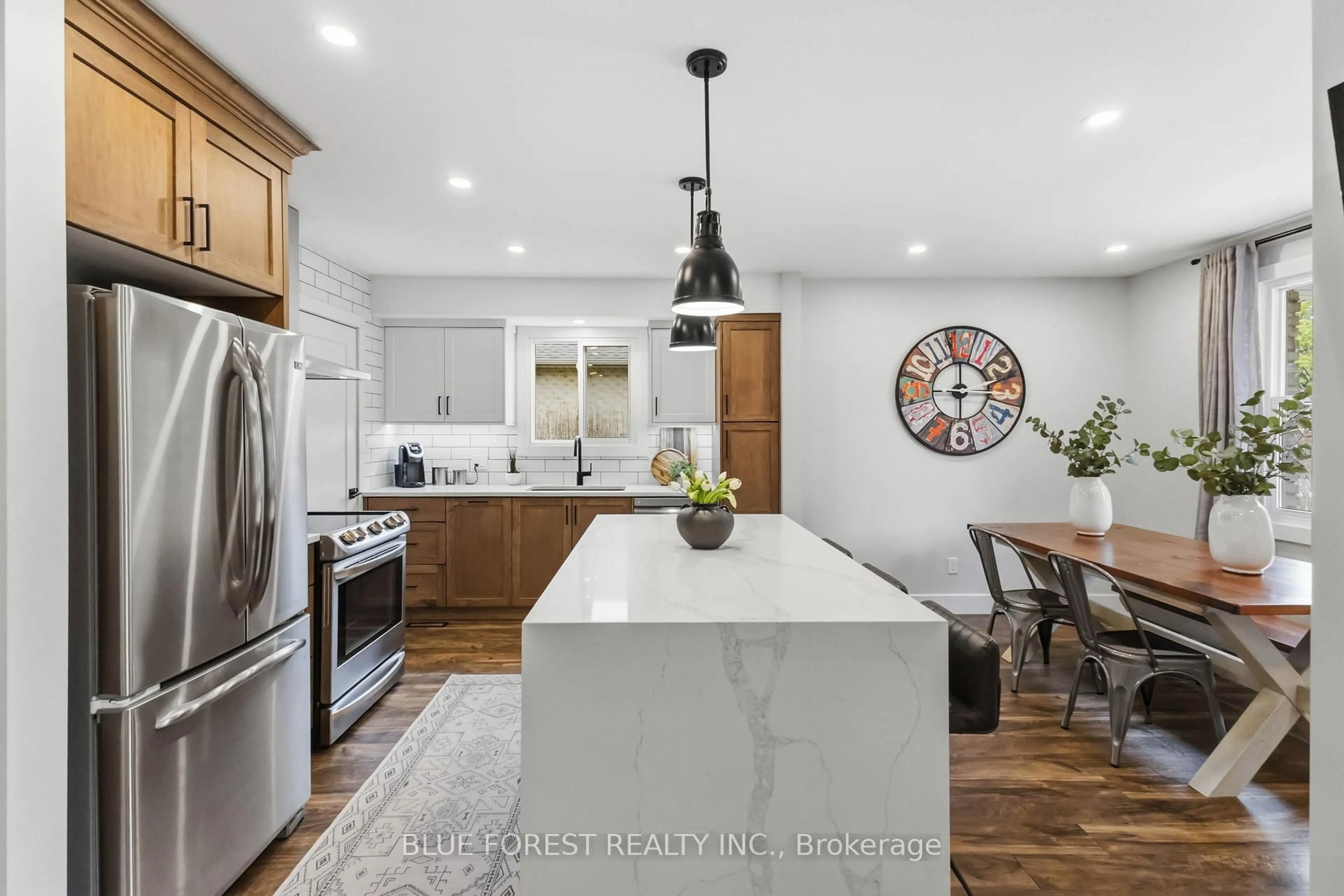 Open concept kitchen, ceramic/tile floor for 993 Glenbanner Rd, London South Ontario N6E 1N1