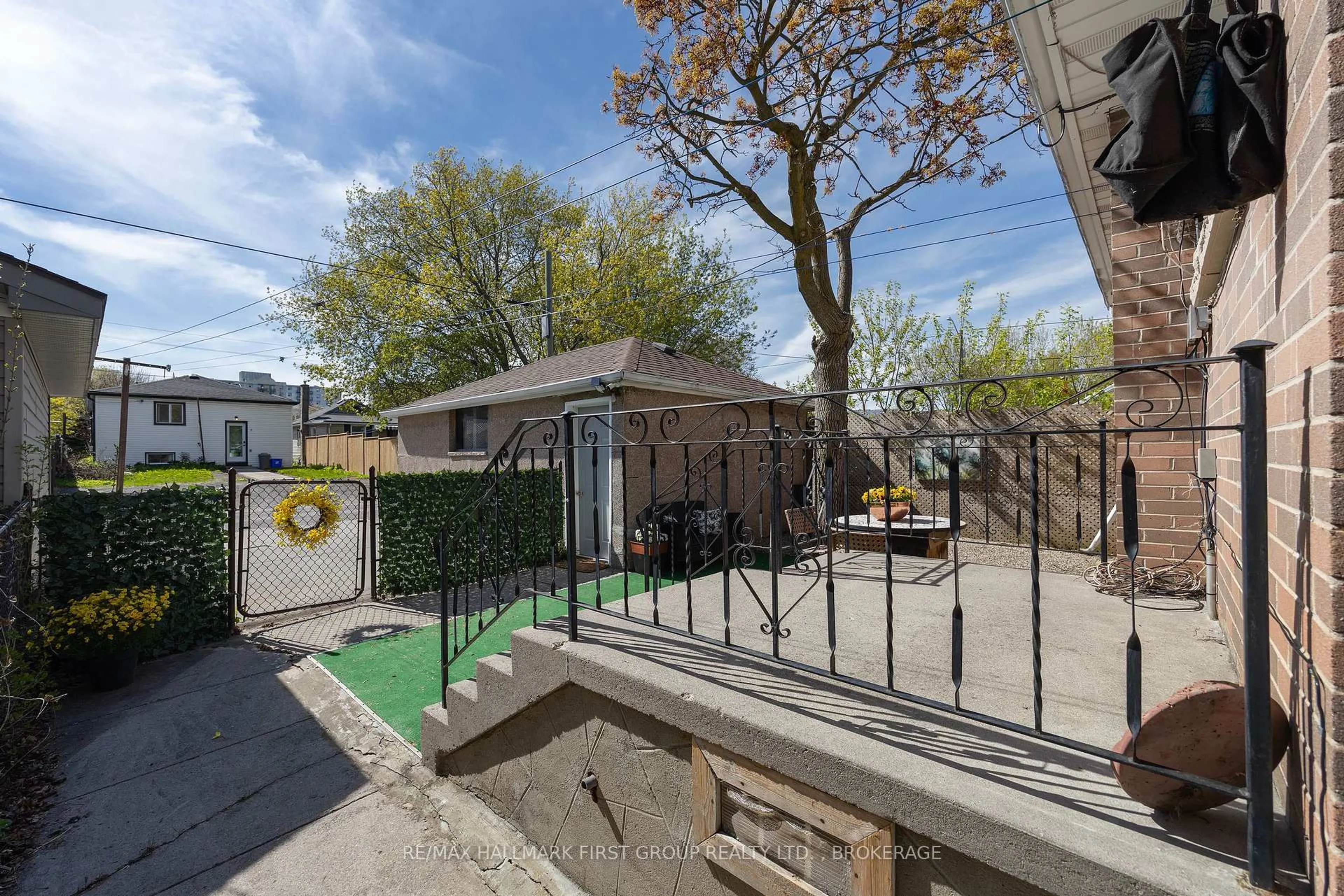 Patio, street for 738 Victoria St, Kingston Ontario K7K 4S7
