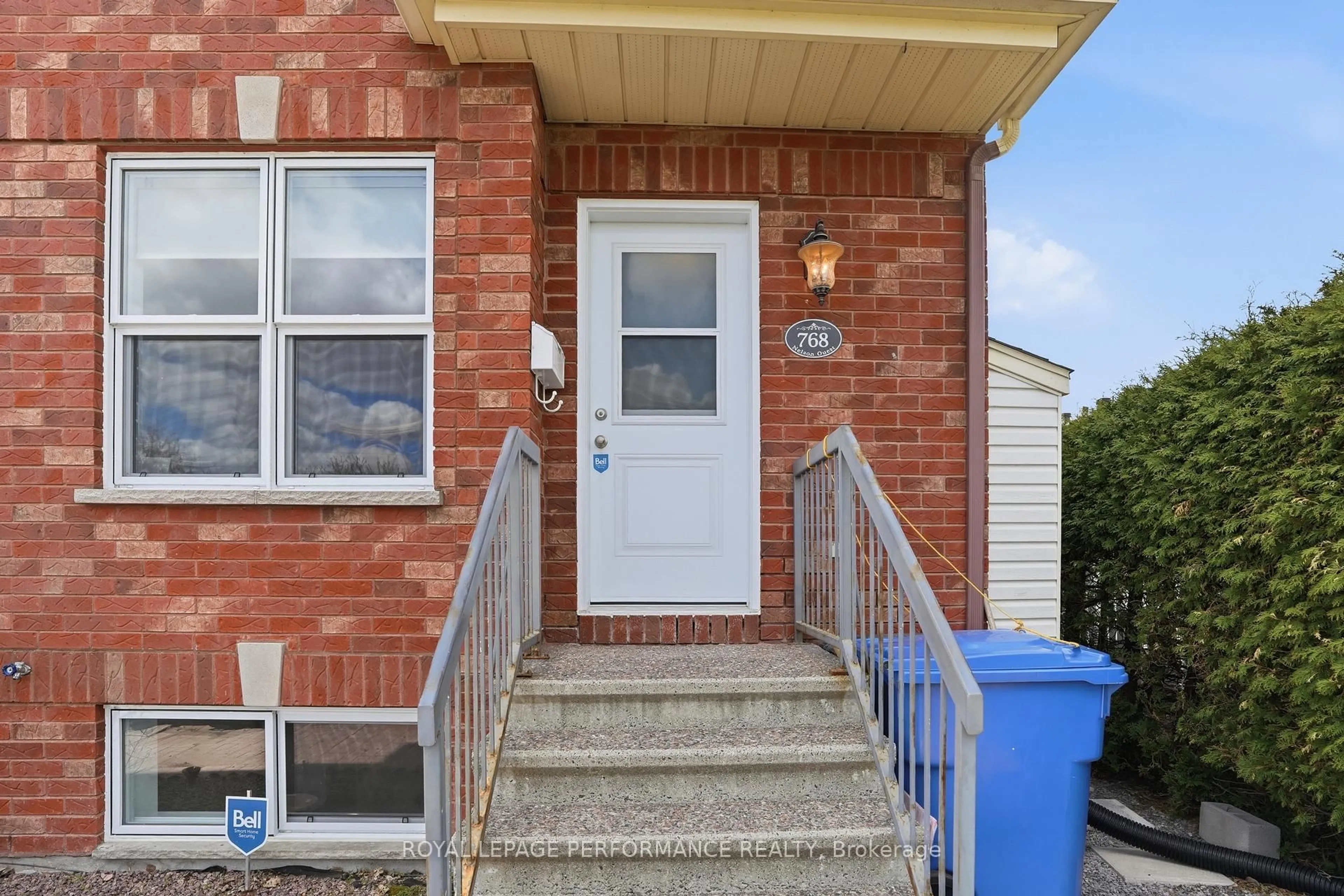 Unknown for 768 Nelson St, Hawkesbury Ontario K6A 3P2