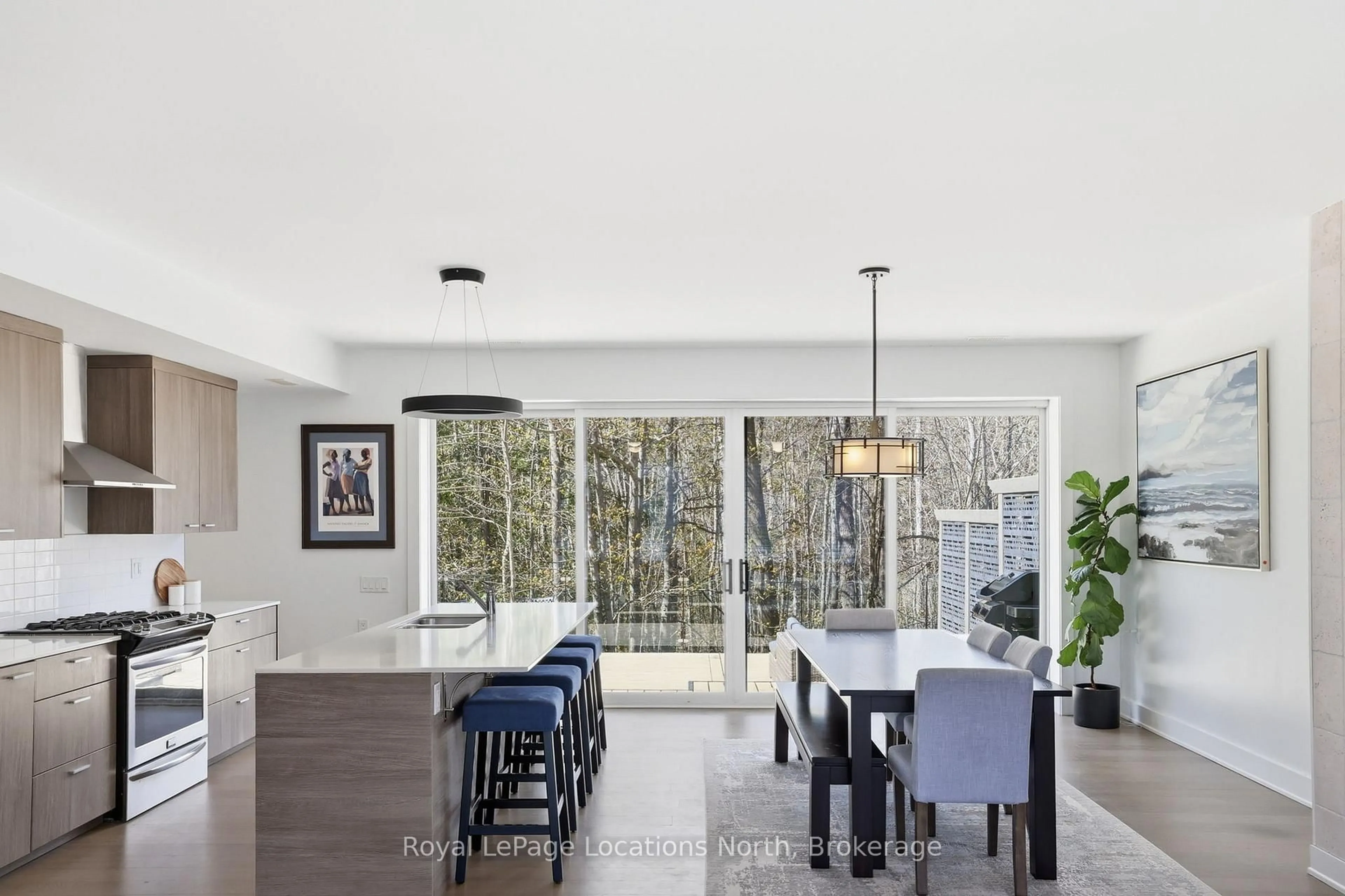 Dining room, ceramic/tile floor for 66 Gordon Cres, Meaford Ontario N4L 1C7