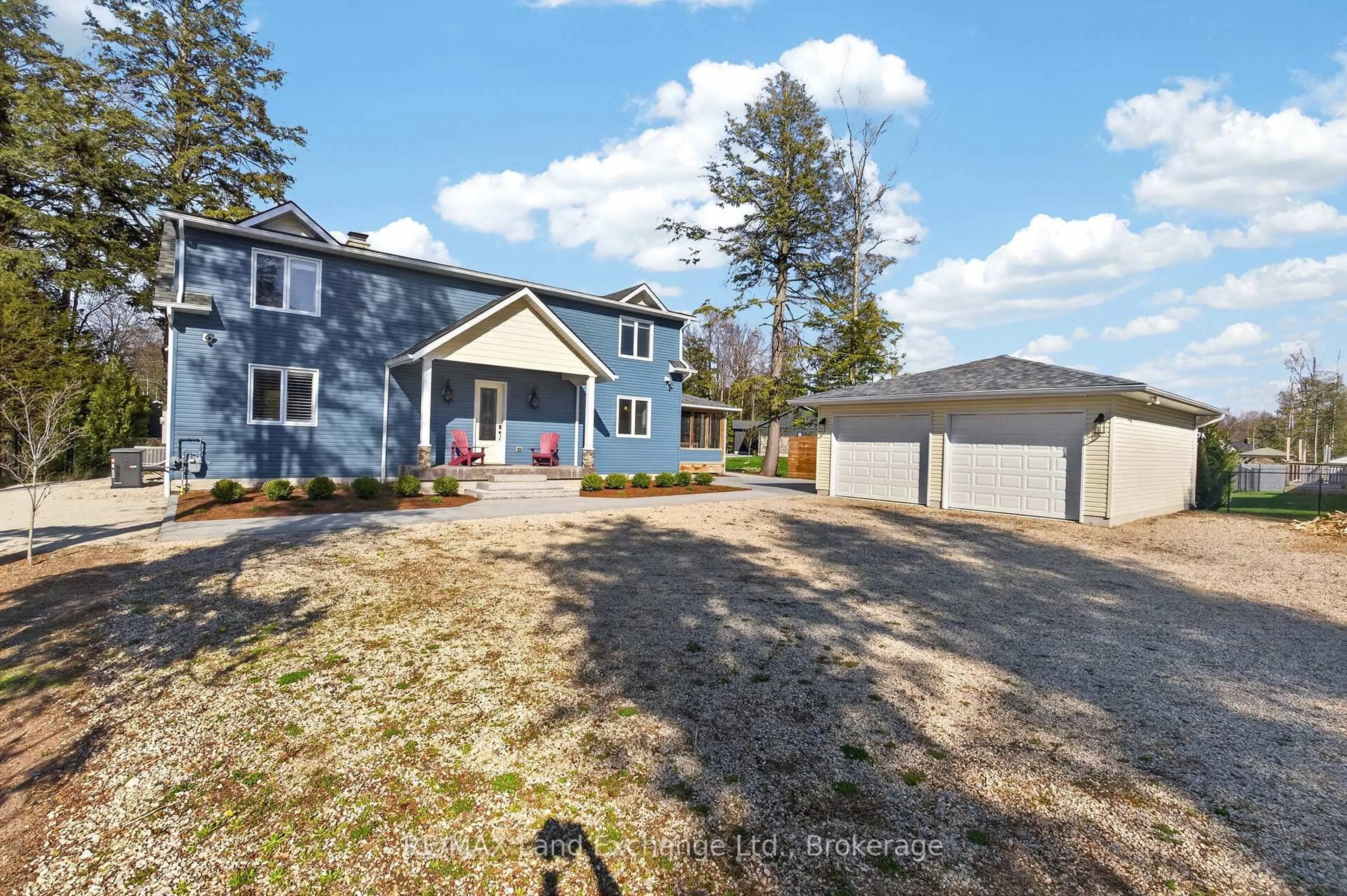 A pic from outside/outdoor area/front of a property/back of a property/a pic from drone, street for 144 Huron Rd, Huron-Kinloss Ontario N2Z 2X3