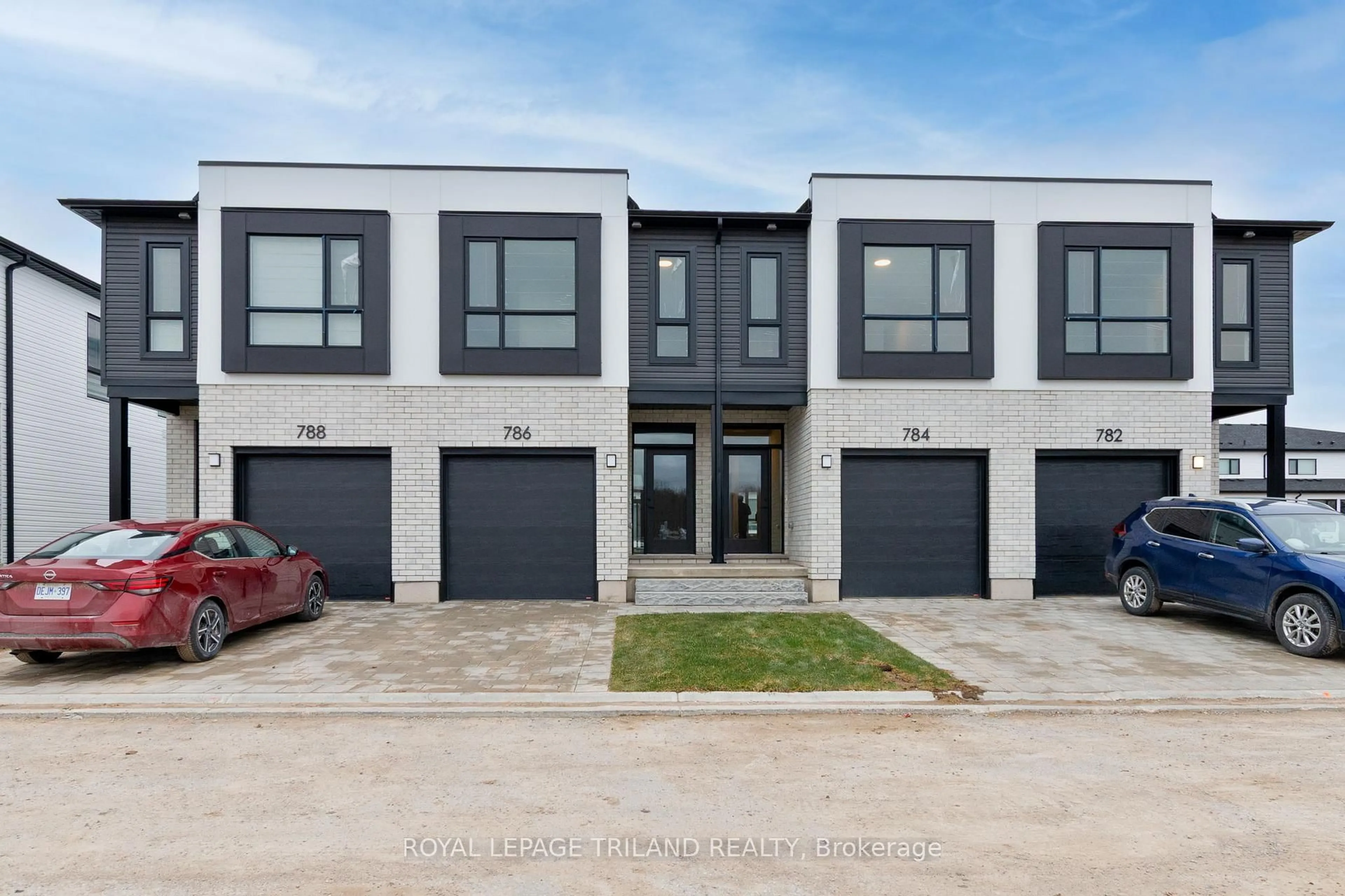 Unknown for 776 Banyan Lane, London North Ontario N6G 0A6