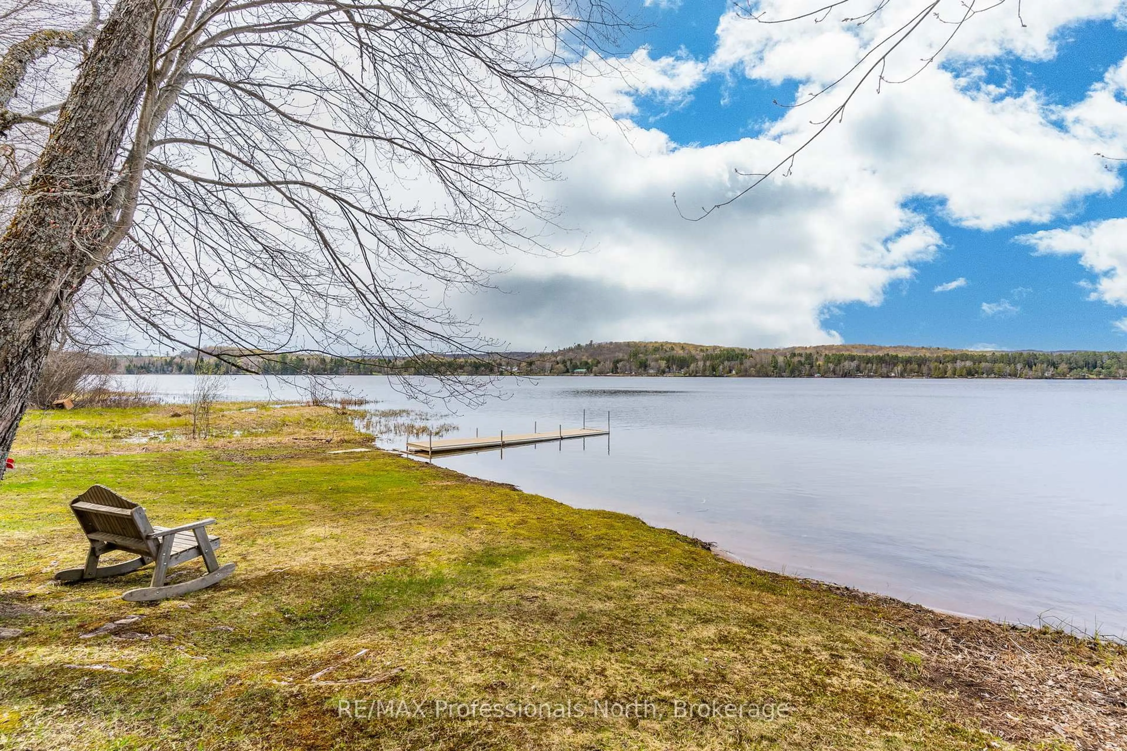 Patio, water/lake/river/ocean view for 11357 Highway 118, Dysart et al Ontario K0M 1S0