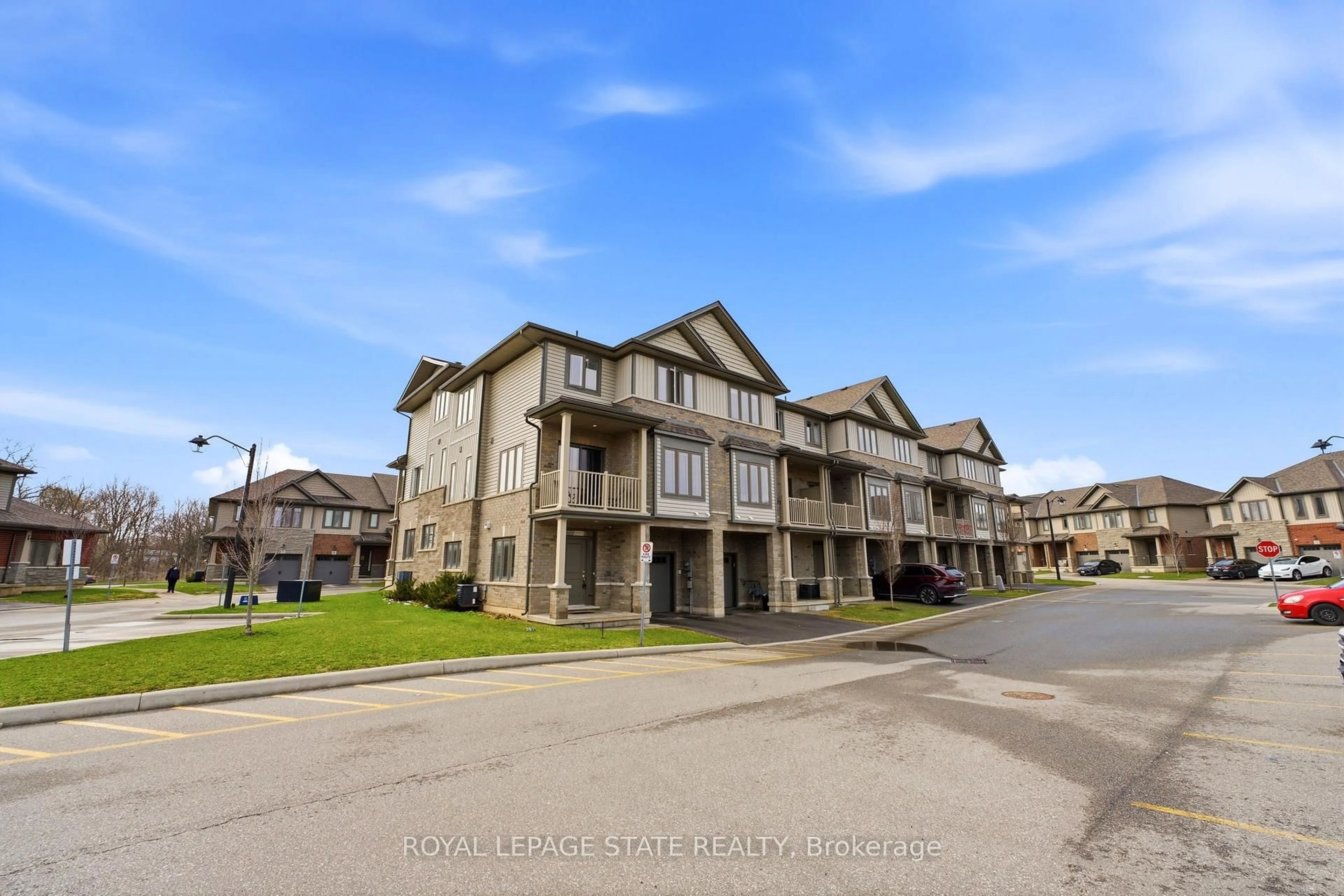 A pic from outside/outdoor area/front of a property/back of a property/a pic from drone, unknown for 77 Diana Ave #160, Brantford Ontario N3T 0R6