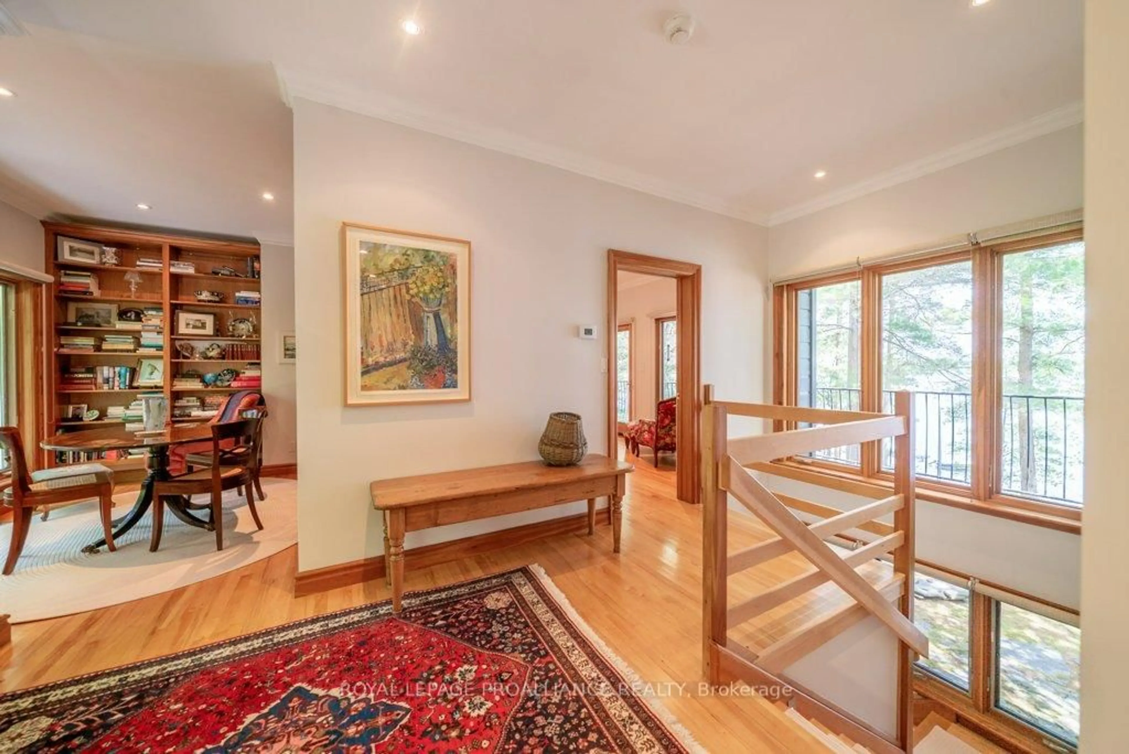 Indoor foyer for 403 Henniger Rd, Cloyne Ontario K0H 1K0