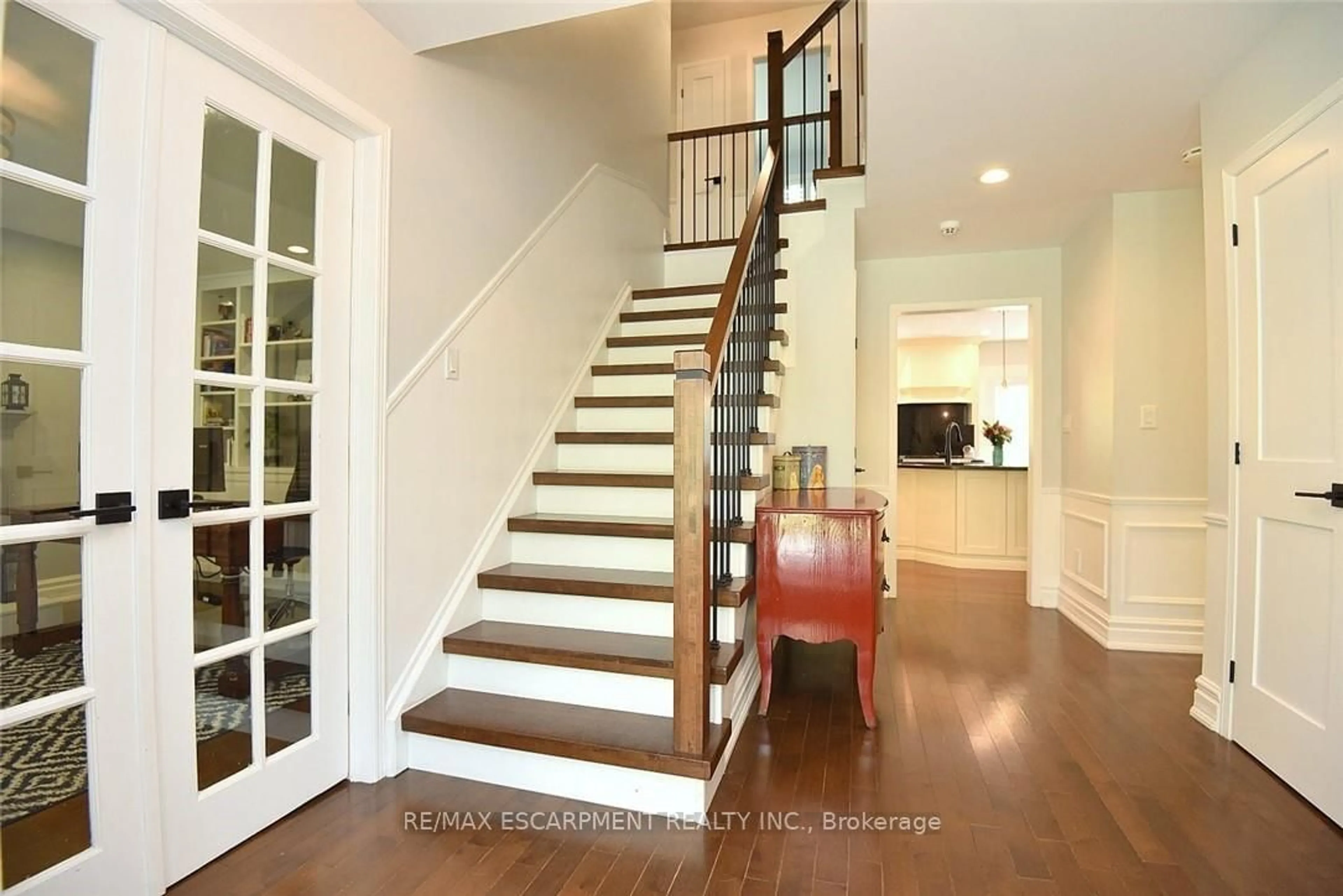 Unknown for 34 PIMLICO Dr, Hamilton Ontario L9H 6J5