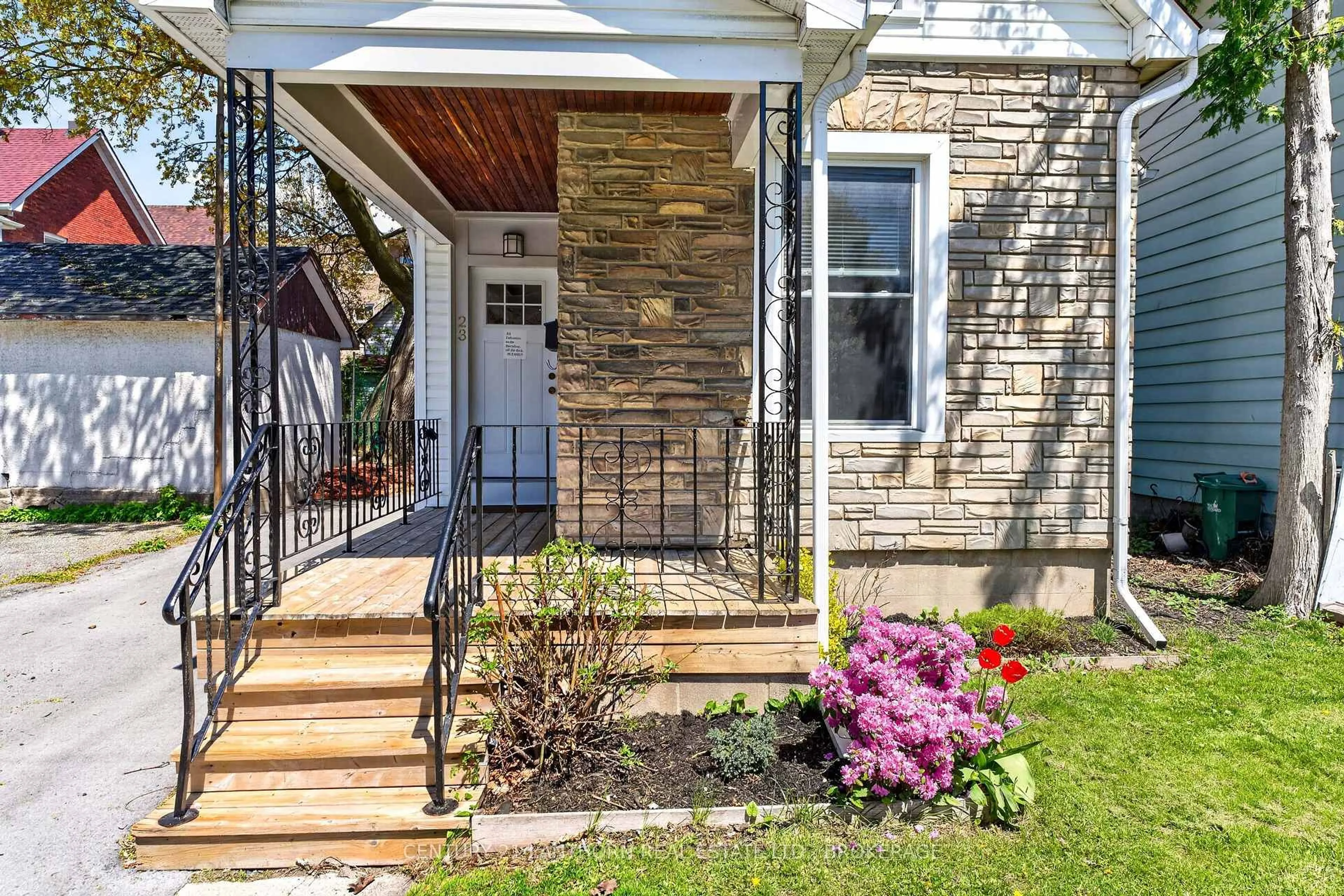Unknown for 23 Jenkins St, Kingston Ontario K7K 1N4