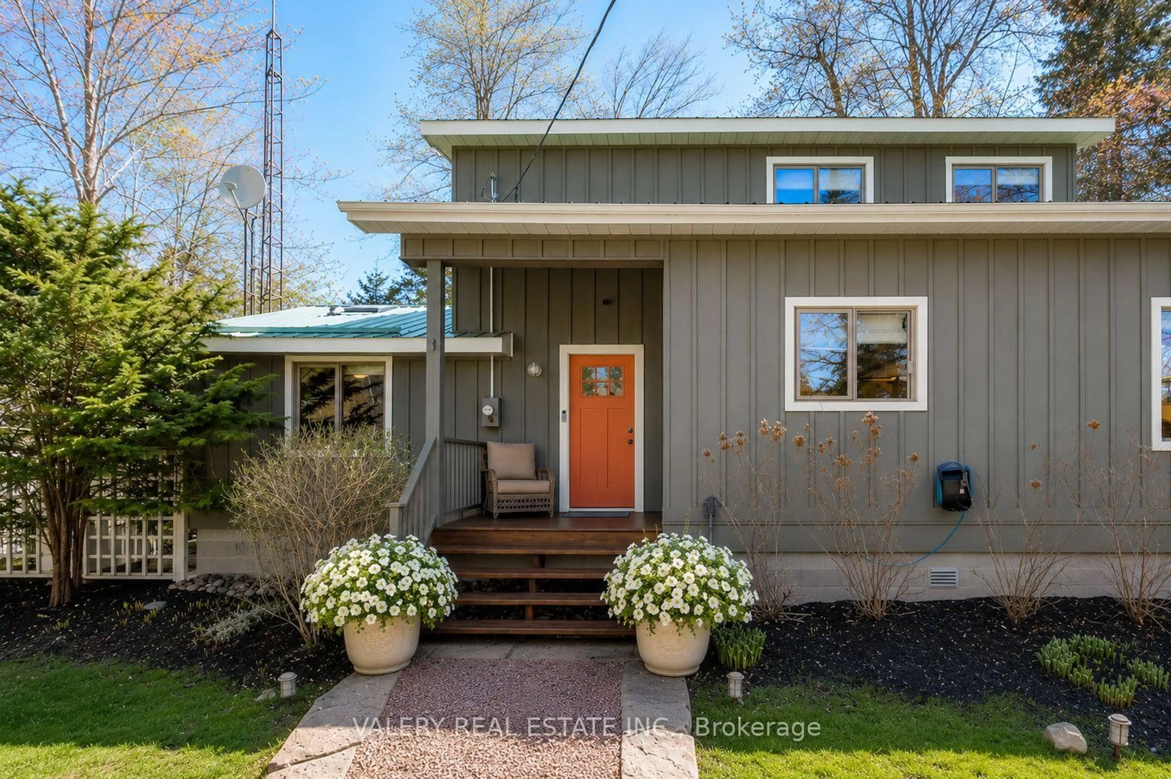 Home with vinyl exterior material, street for 355 Southam Dr Dr, Kawartha Lakes Ontario K0M 1N0