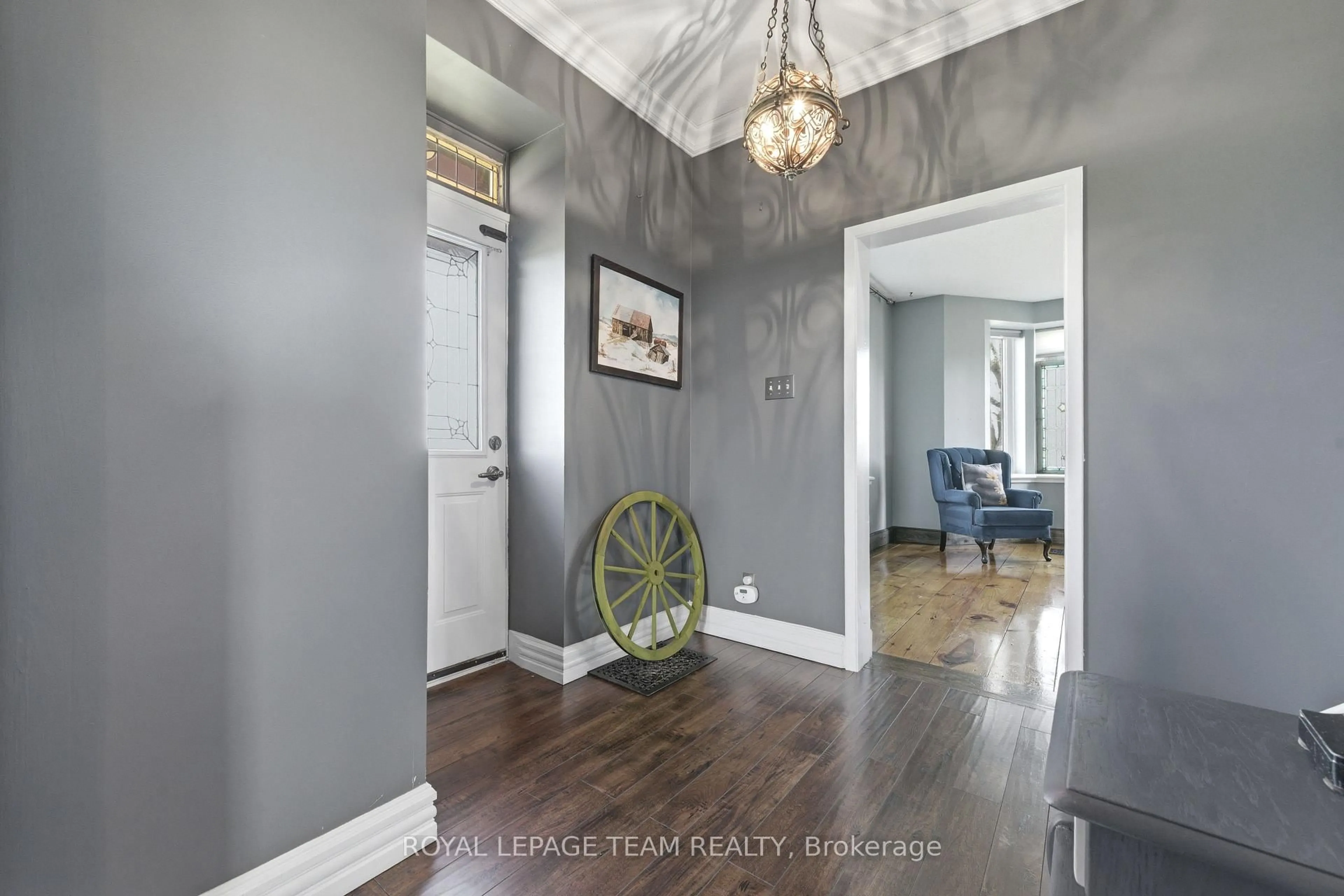 Indoor entryway for 263 GARDEN OF EDEN Rd, Renfrew Ontario K7V 3Z8