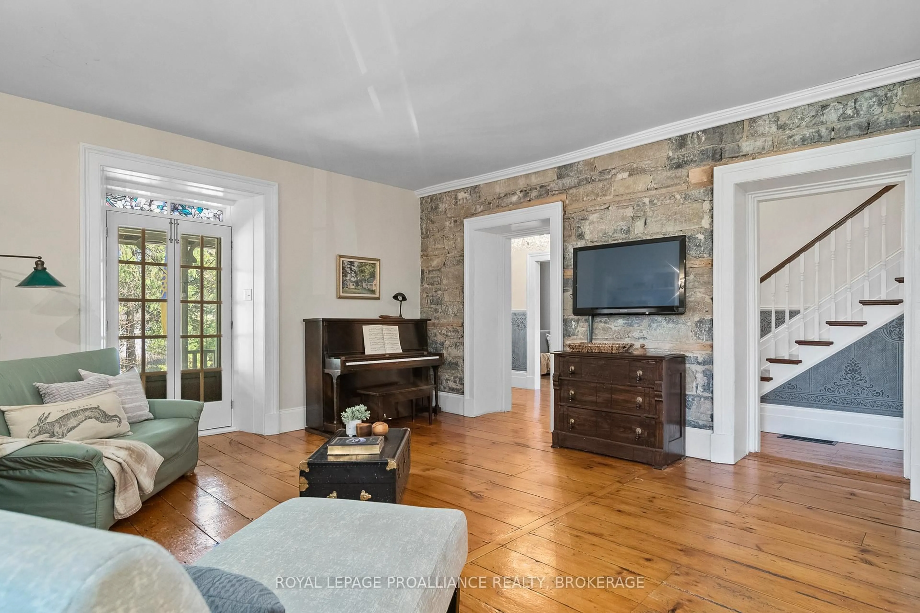 Living room with furniture, unknown for 1775 Highway 38, Kingston Ontario K7P 2Y7