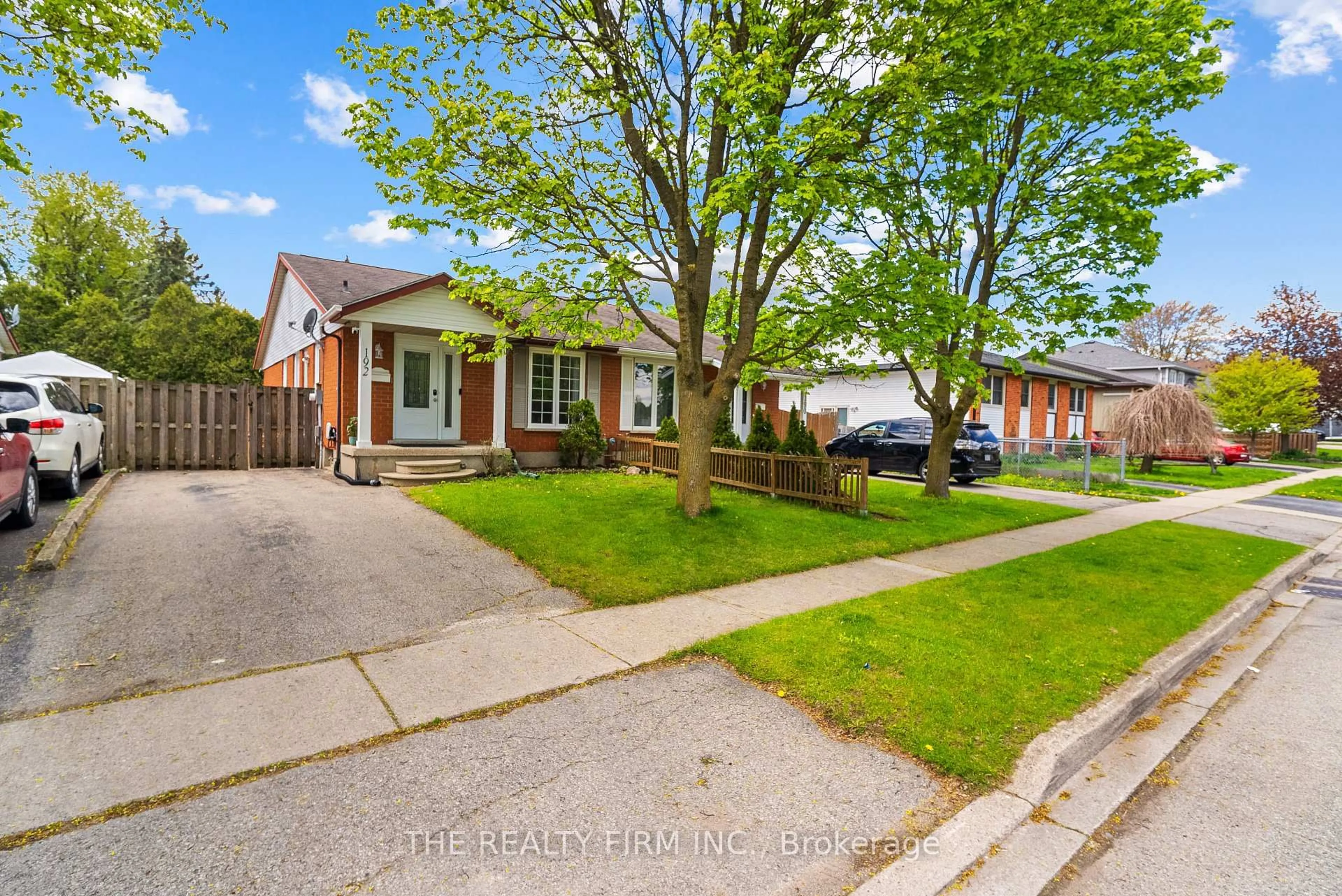 Home with brick exterior material, street for 192 East Park Dr, Woodstock Ontario N4S 3N2