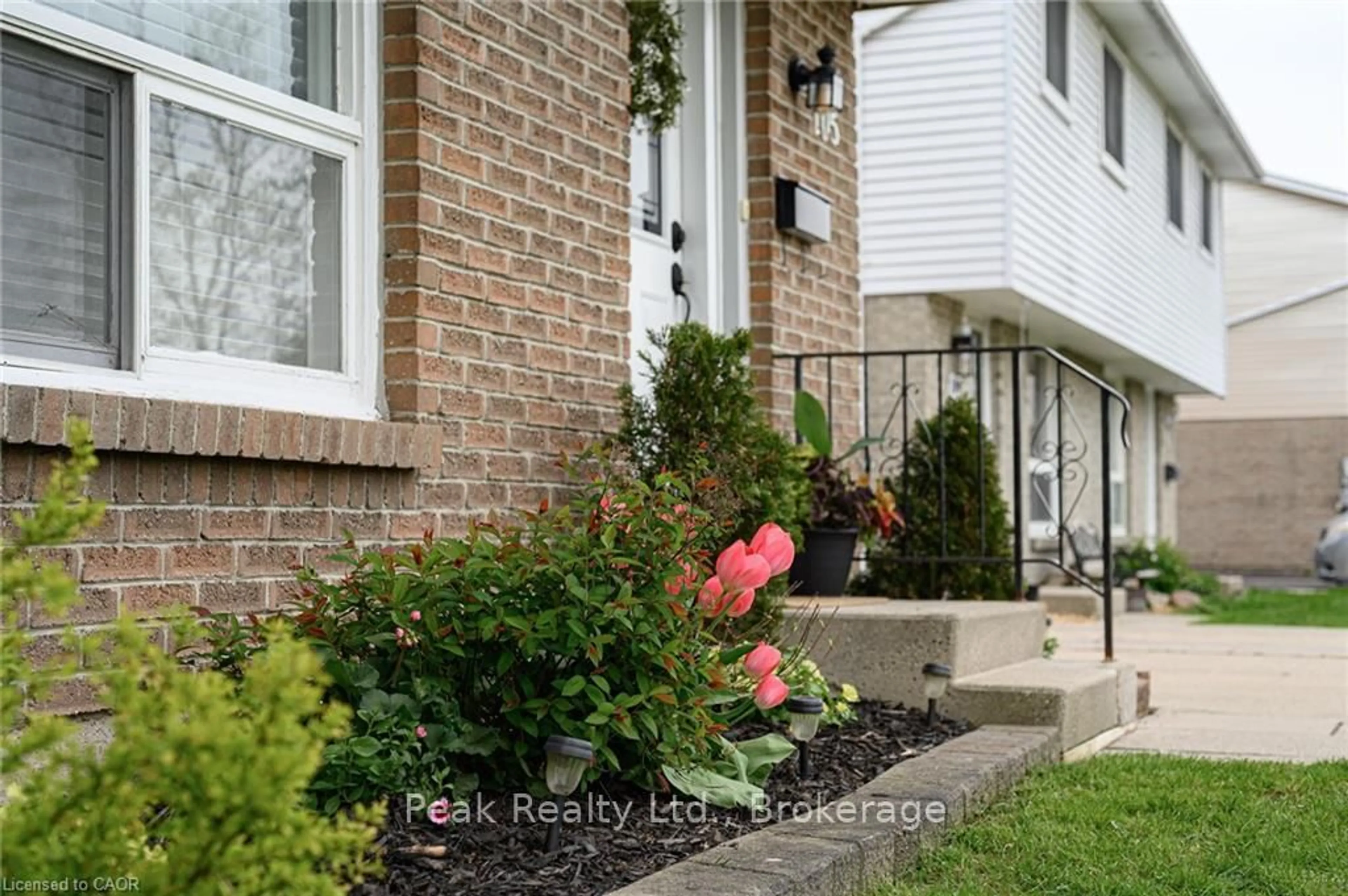 Unknown for 105 Maple Ave, Stratford Ontario N5A 7G8