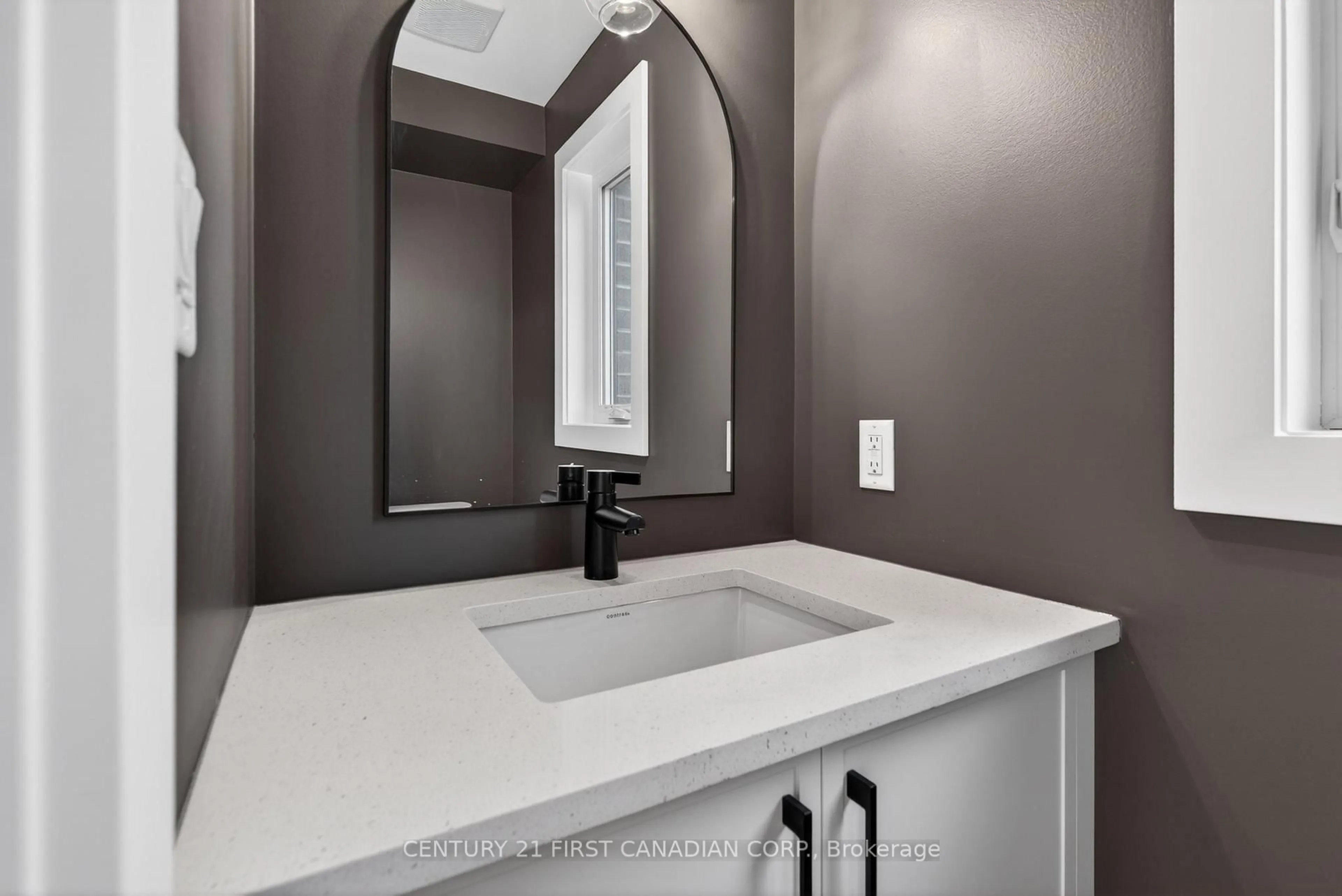 Contemporary bathroom, ceramic/tile floor for 34 Postma Cres, North Middlesex Ontario N0M 1A0