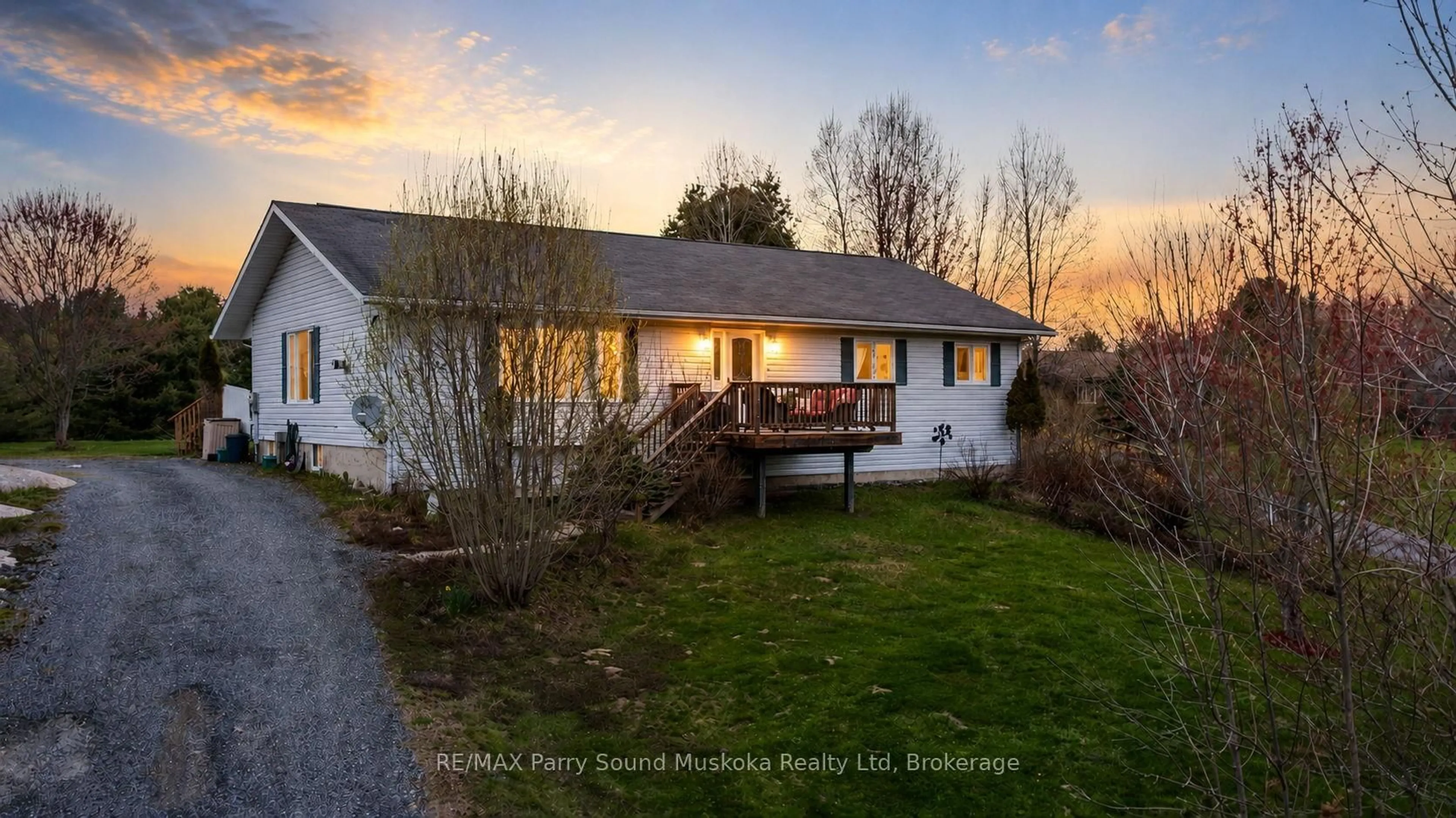 A pic from outside/outdoor area/front of a property/back of a property/a pic from drone, unknown for 54 Pineridge Dr, McDougall Ontario P2A 2W9