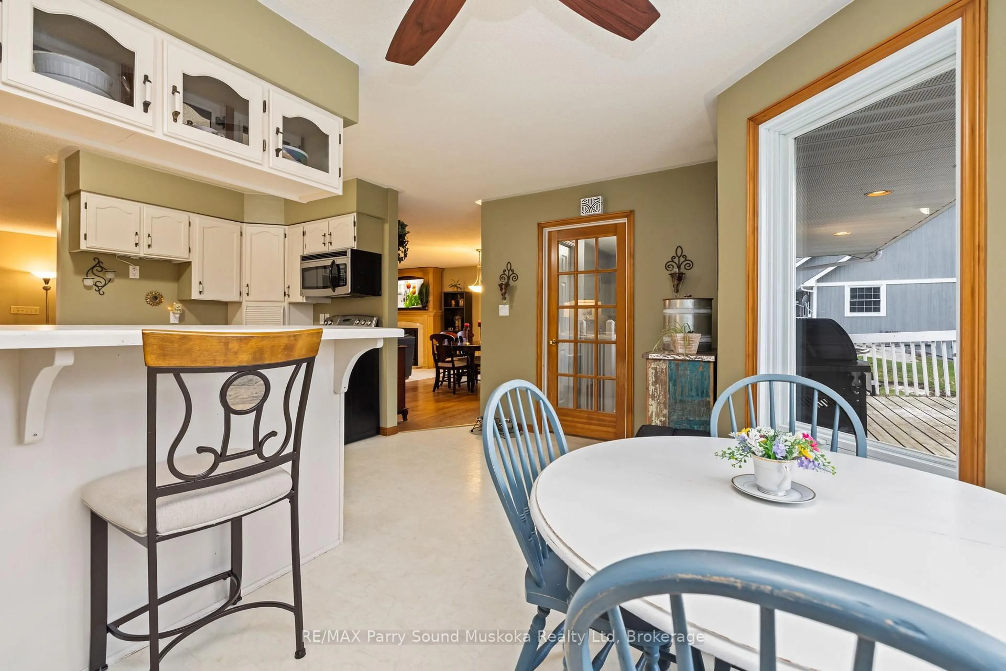Open concept kitchen, ceramic/tile floor for 54 Pineridge Dr, McDougall Ontario P2A 2W9