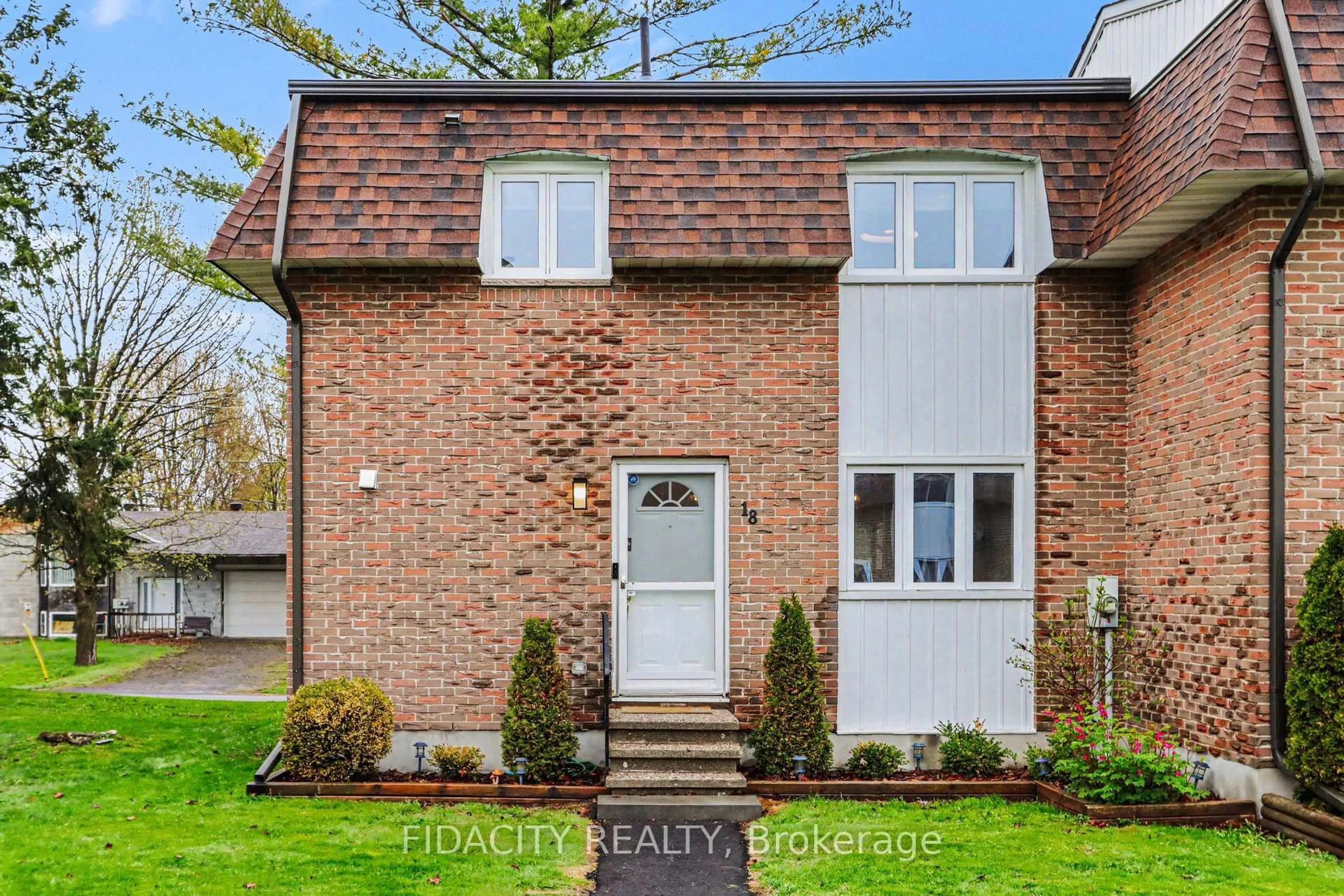 Home with brick exterior material, street for 68 King St #18, Richmond Ontario K0A 2Z0