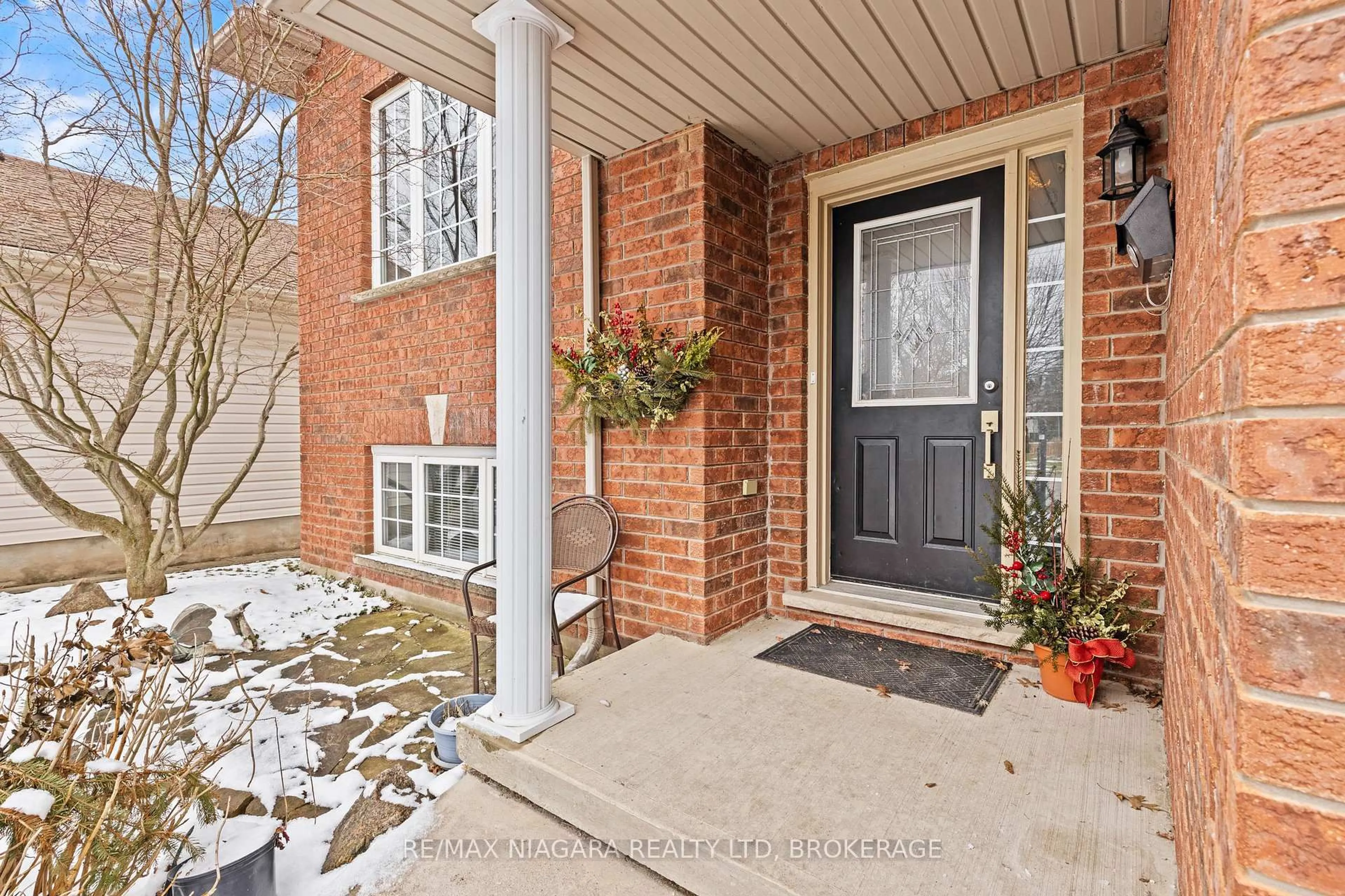 Unknown for 7852 Charnwood Ave, Niagara Falls Ontario L2H 3E2