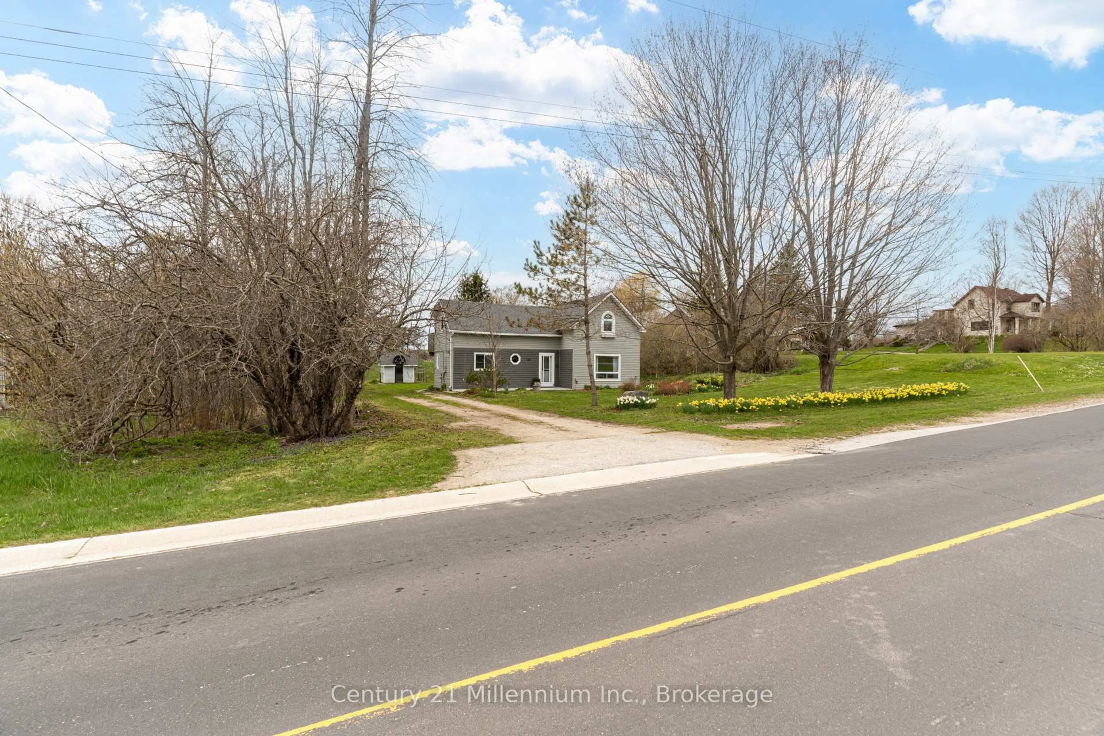 A pic from outside/outdoor area/front of a property/back of a property/a pic from drone, street for 124 MAIN St, Northern Bruce Peninsula Ontario N0H 1W0