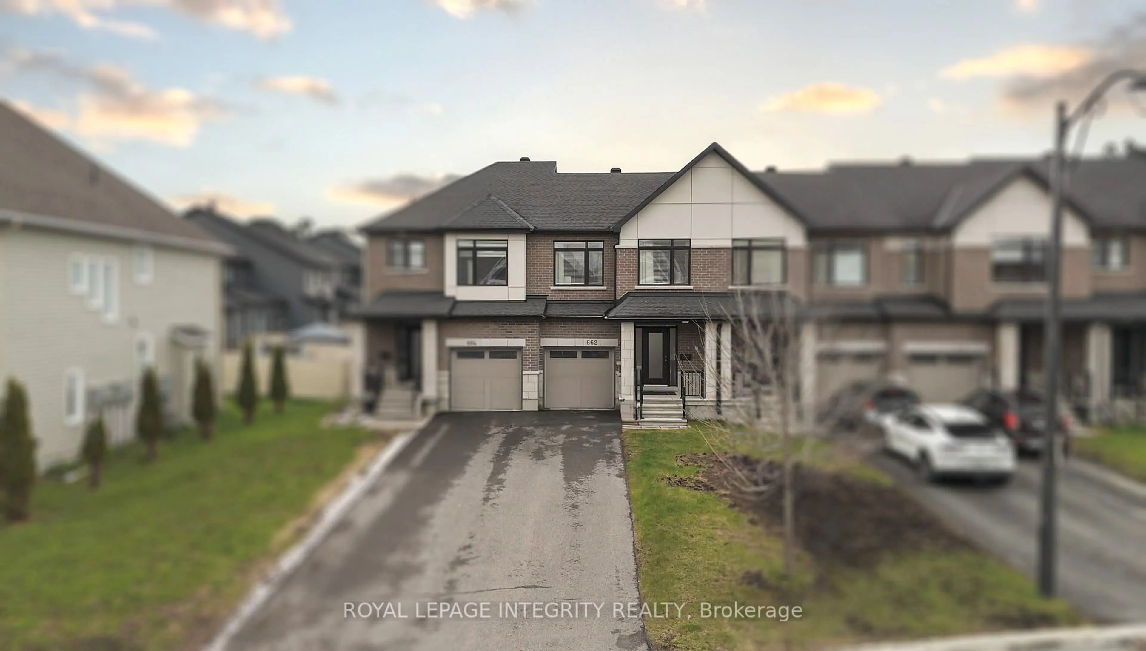 Unknown for 662 PUTNEY Cres, Ottawa Ontario K2S 1E7