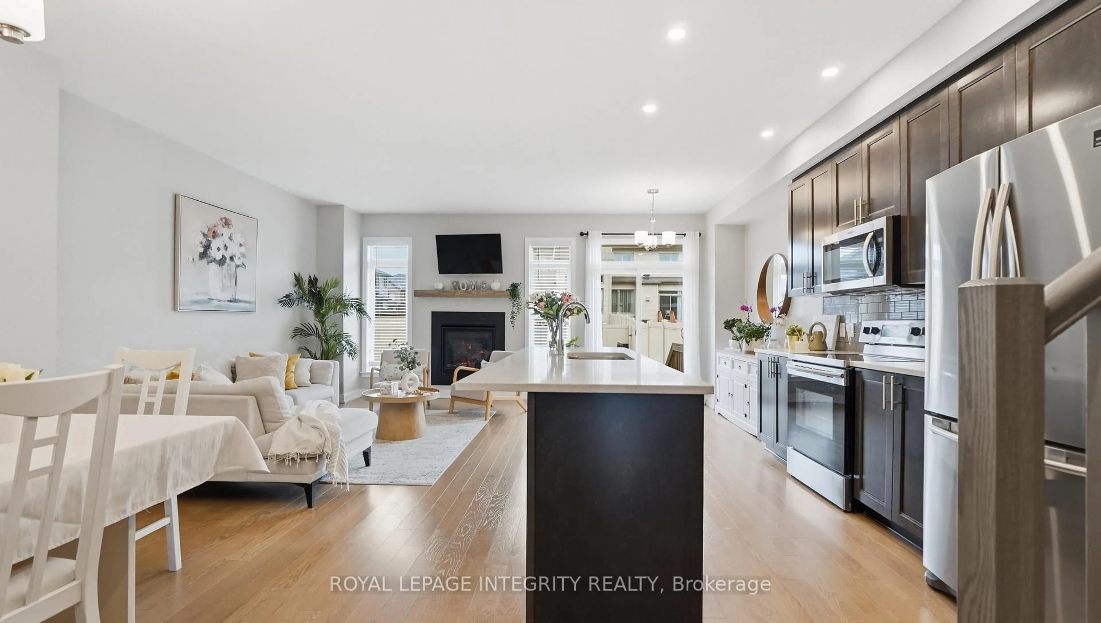 Open concept kitchen, unknown for 662 PUTNEY Cres, Ottawa Ontario K2S 1E7