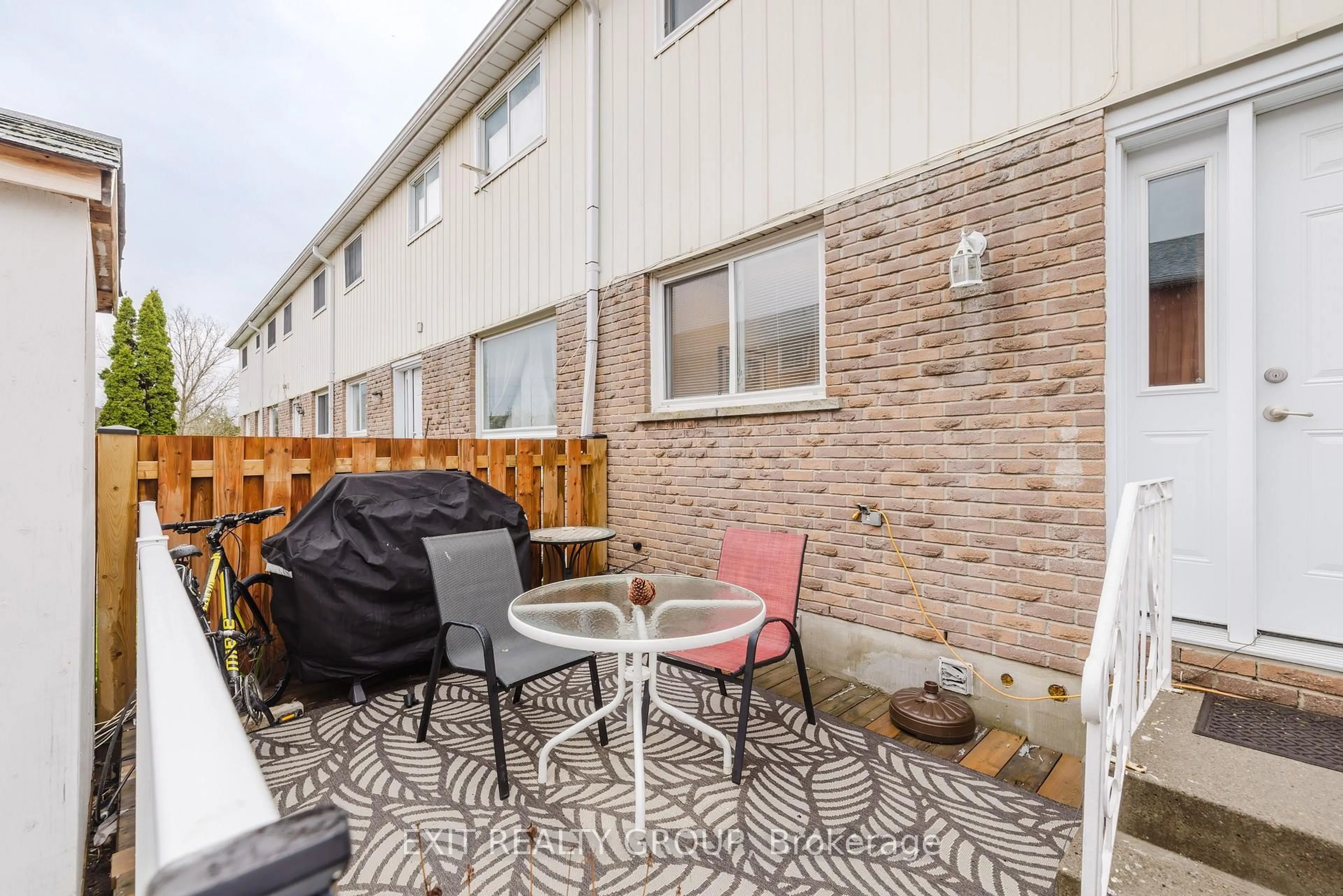 Patio, street for 19 Tracey Park Dr #36, Belleville Ontario K8P 4R4