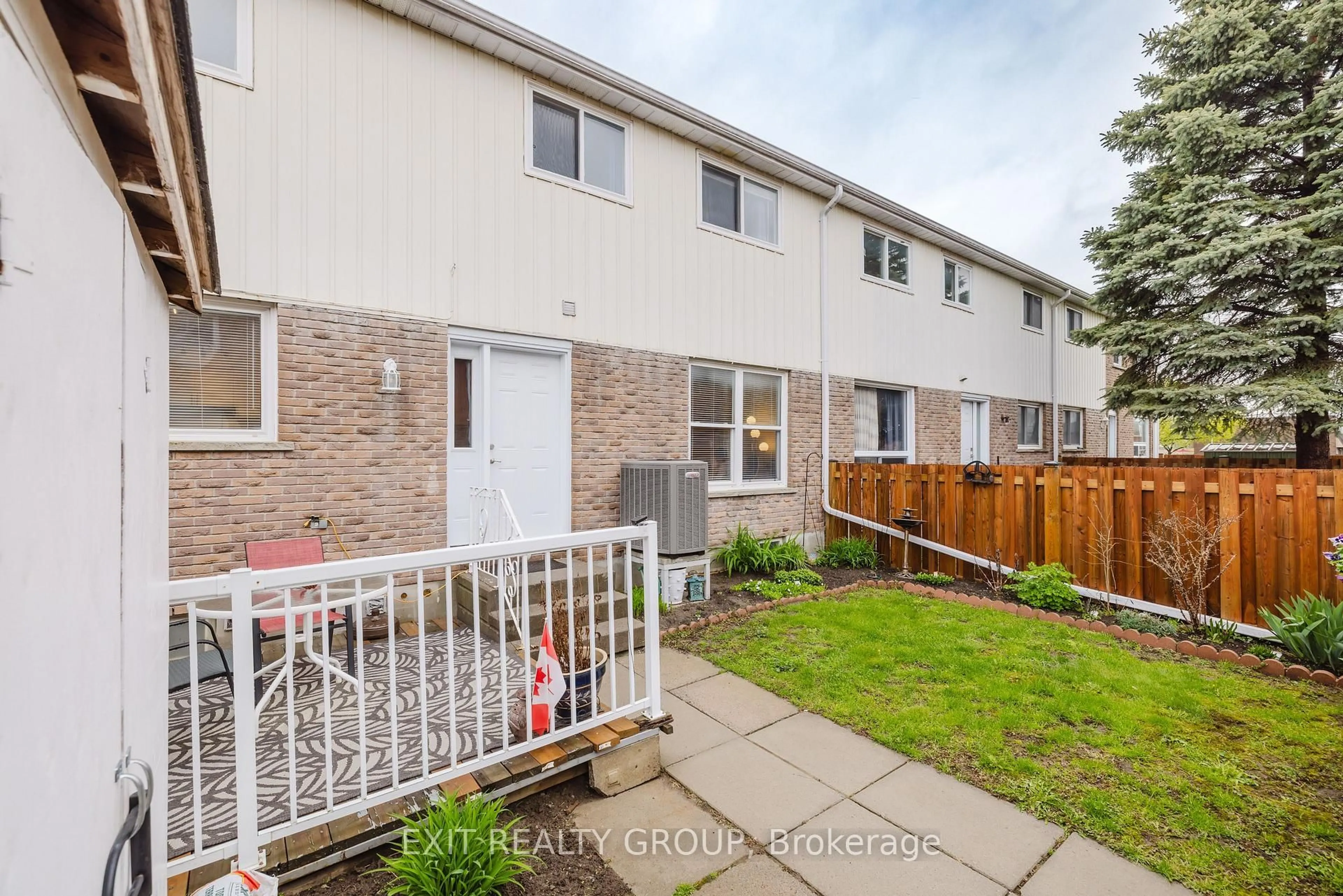 A pic from outside/outdoor area/front of a property/back of a property/a pic from drone, street for 19 Tracey Park Dr #36, Belleville Ontario K8P 4R4