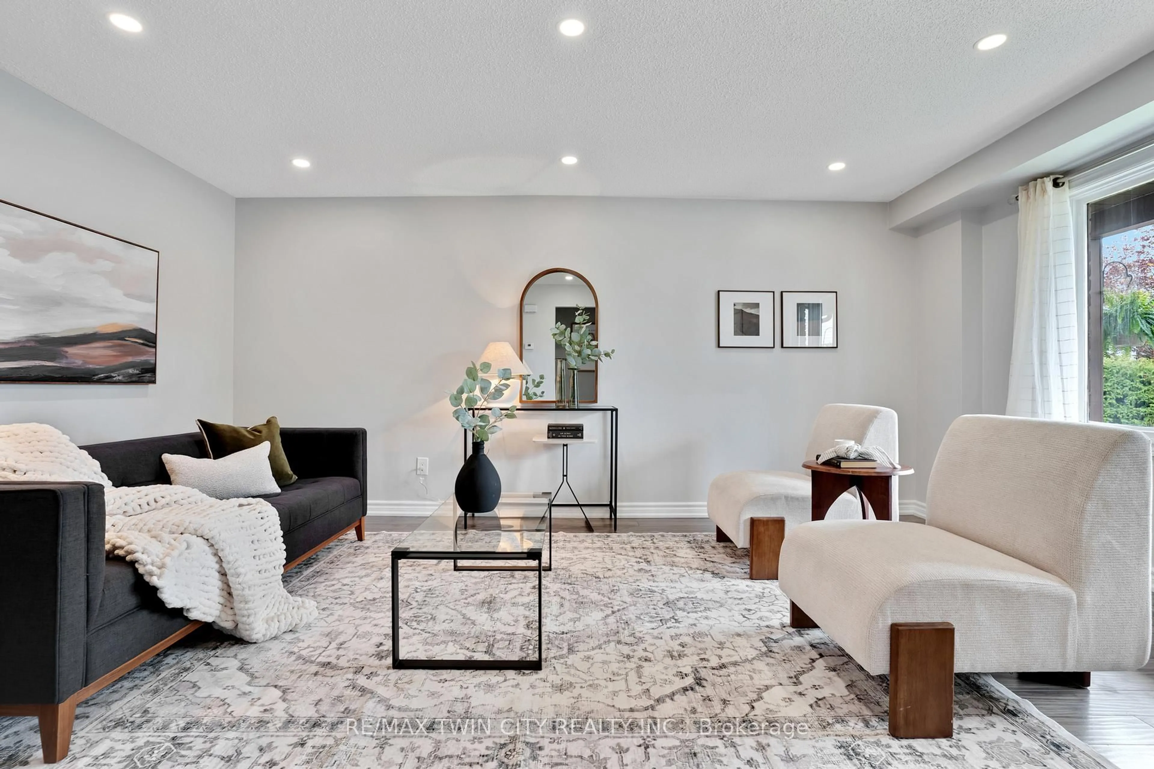 Living room with furniture, unknown for 20 Ardoch Mews, Cambridge Ontario N1R 7T6
