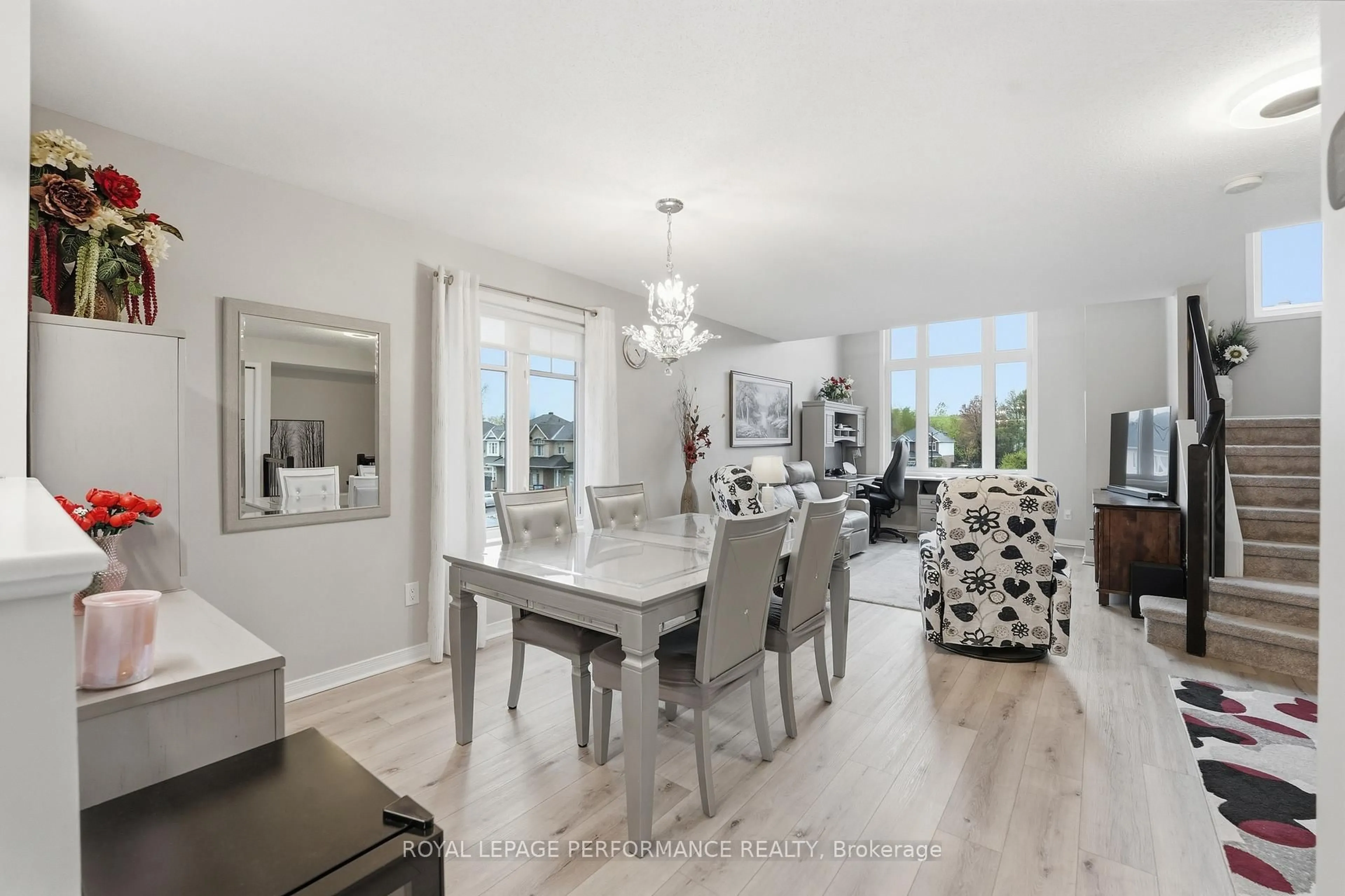 Dining room, unknown for 302 Galston Private, Ottawa Ontario K1W 0G3