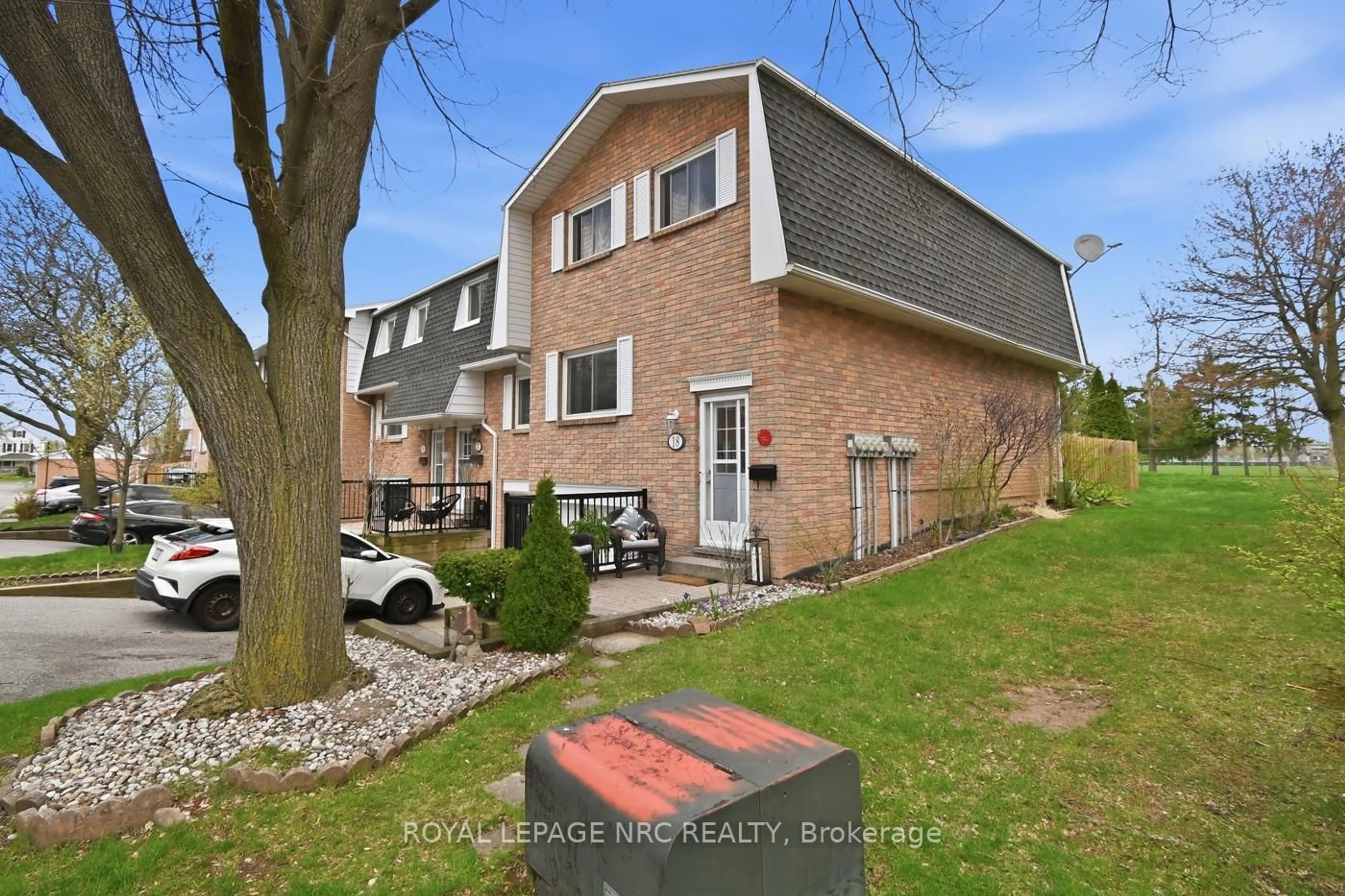 Unknown for 185 Denistoun St #18, Welland Ontario L3C 6J6