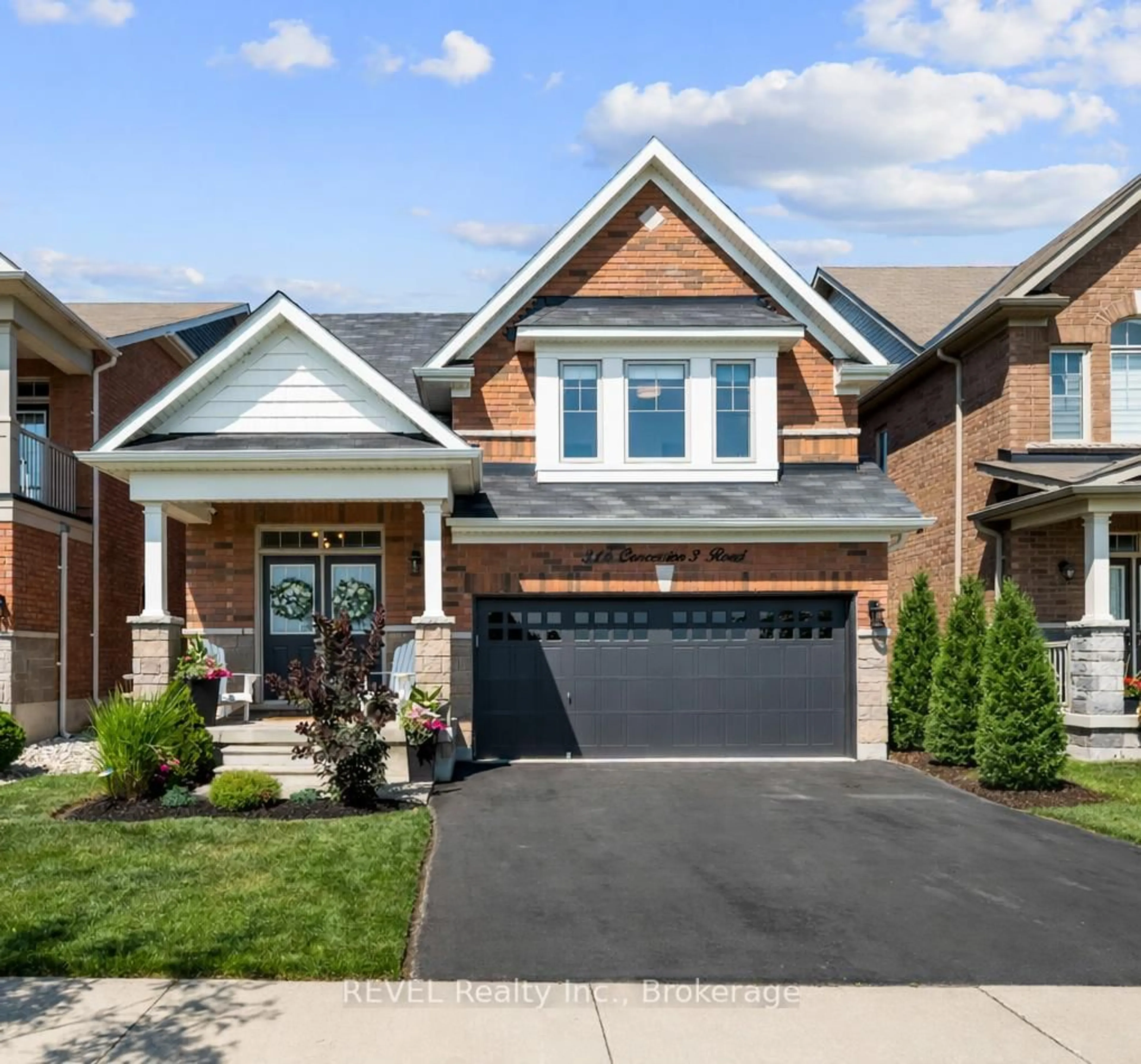Home with brick exterior material, street for 316 Concession 3 Rd, Niagara-on-the-Lake Ontario L0S 1J0