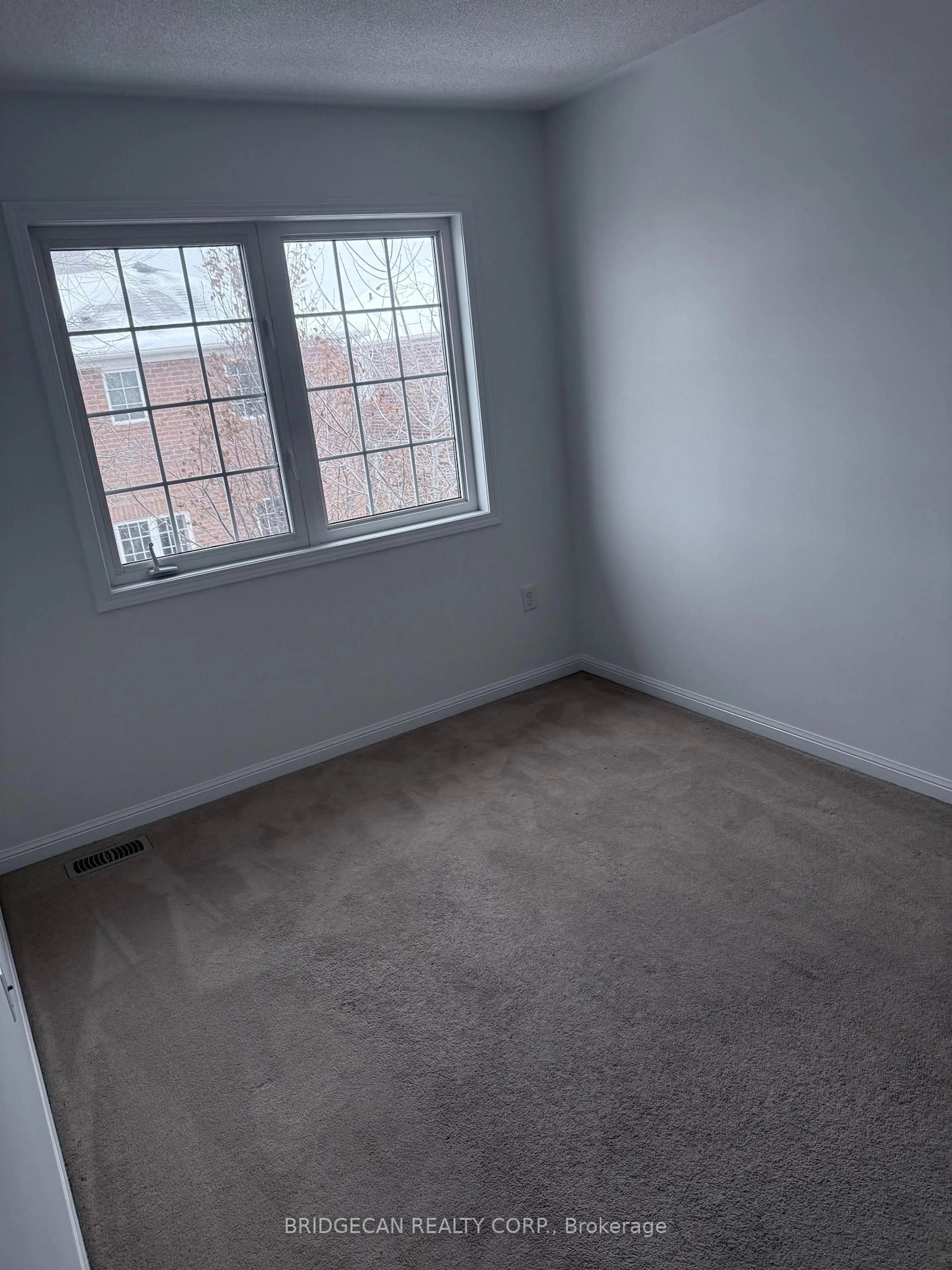 A pic of a room for 50 Emick Dr, Hamilton Ontario L9K 0C6