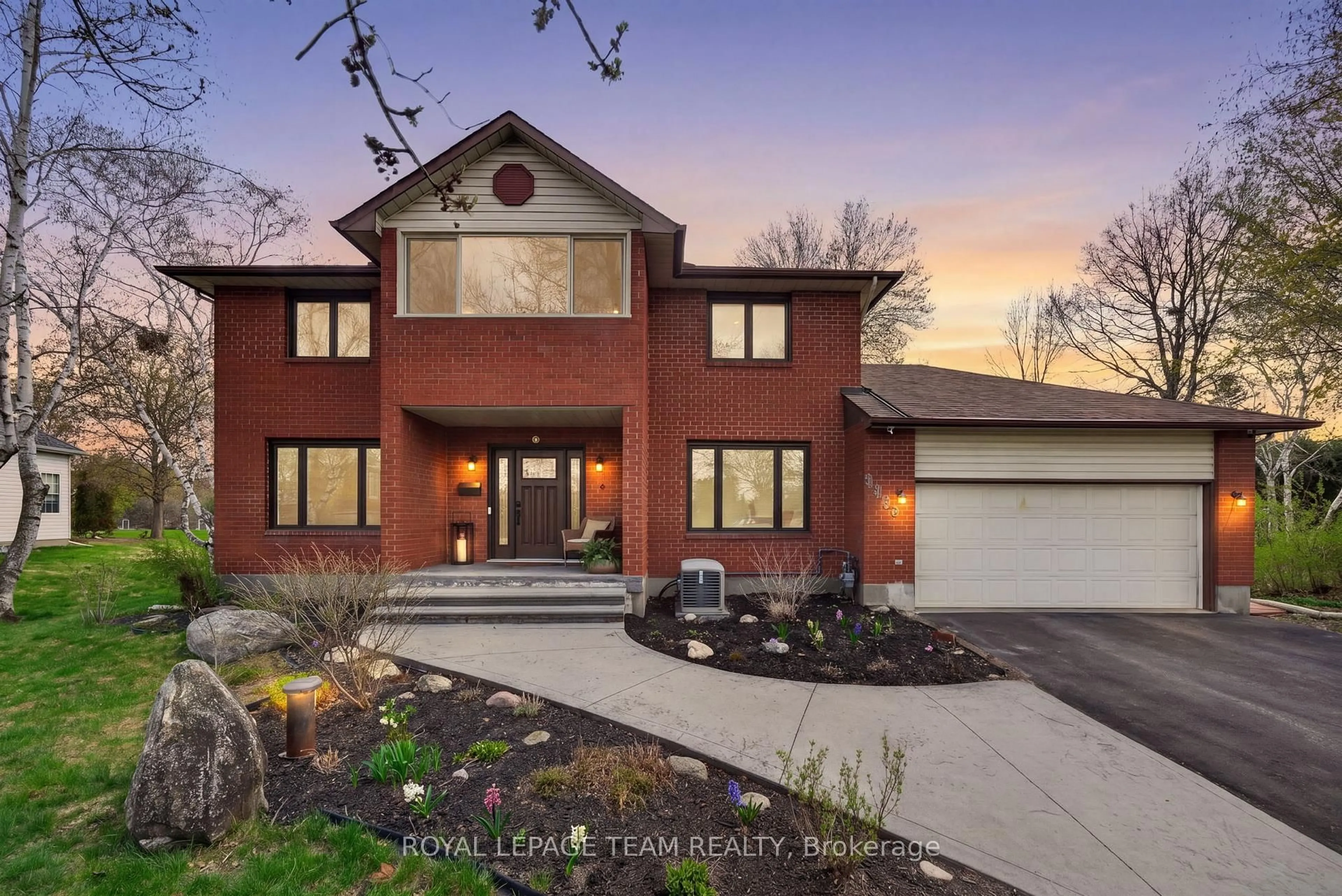 Home with brick exterior material, street for 1108 Cindy Hill Cres, Ottawa Ontario K4M 1E8
