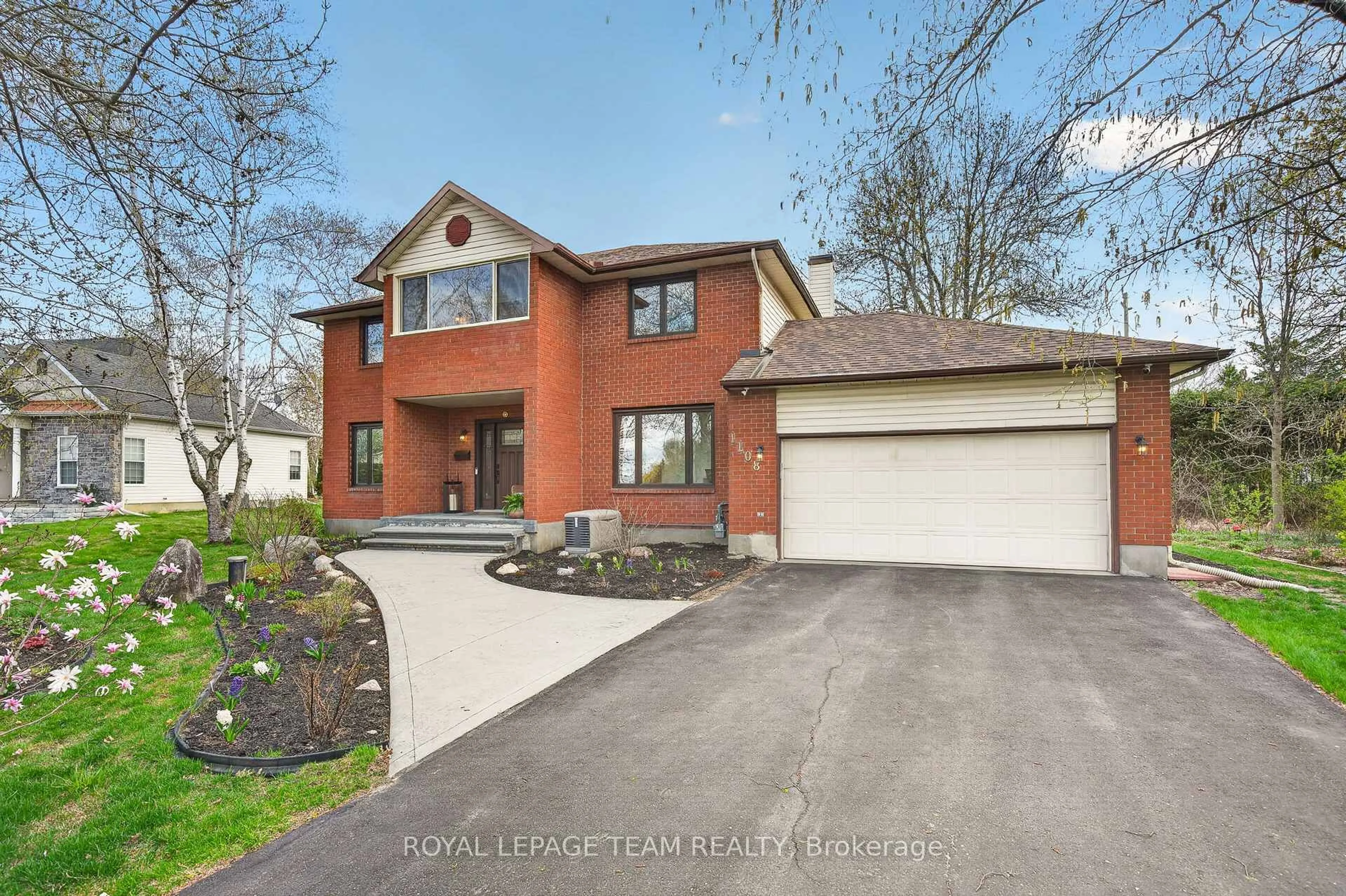 Home with brick exterior material, street for 1108 Cindy Hill Cres, Ottawa Ontario K4M 1E8