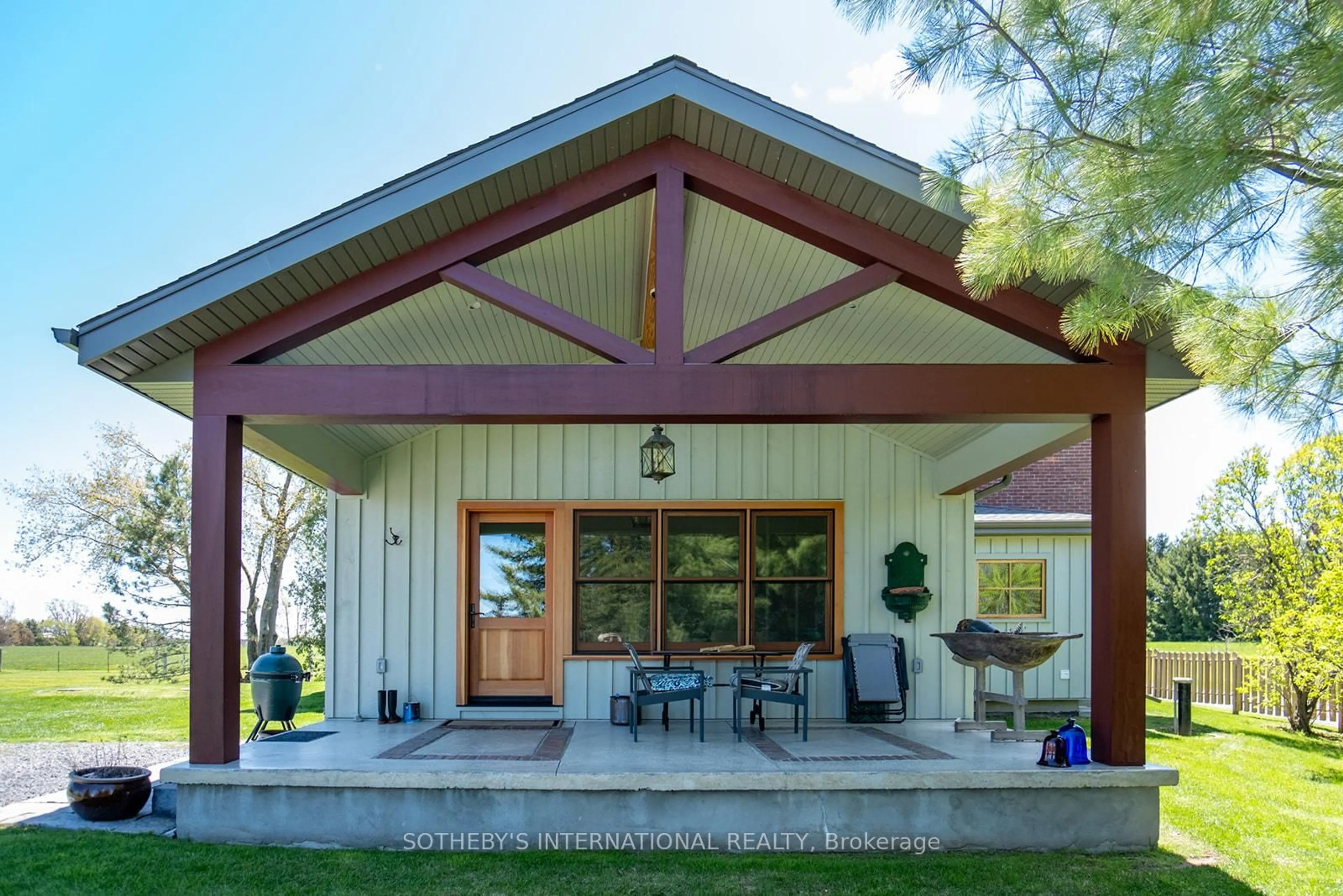 Home with vinyl exterior material, mountain view for 1489 Eden Grove Rd, Front of Leeds & Seeleys Bay Ontario K0E 1L0