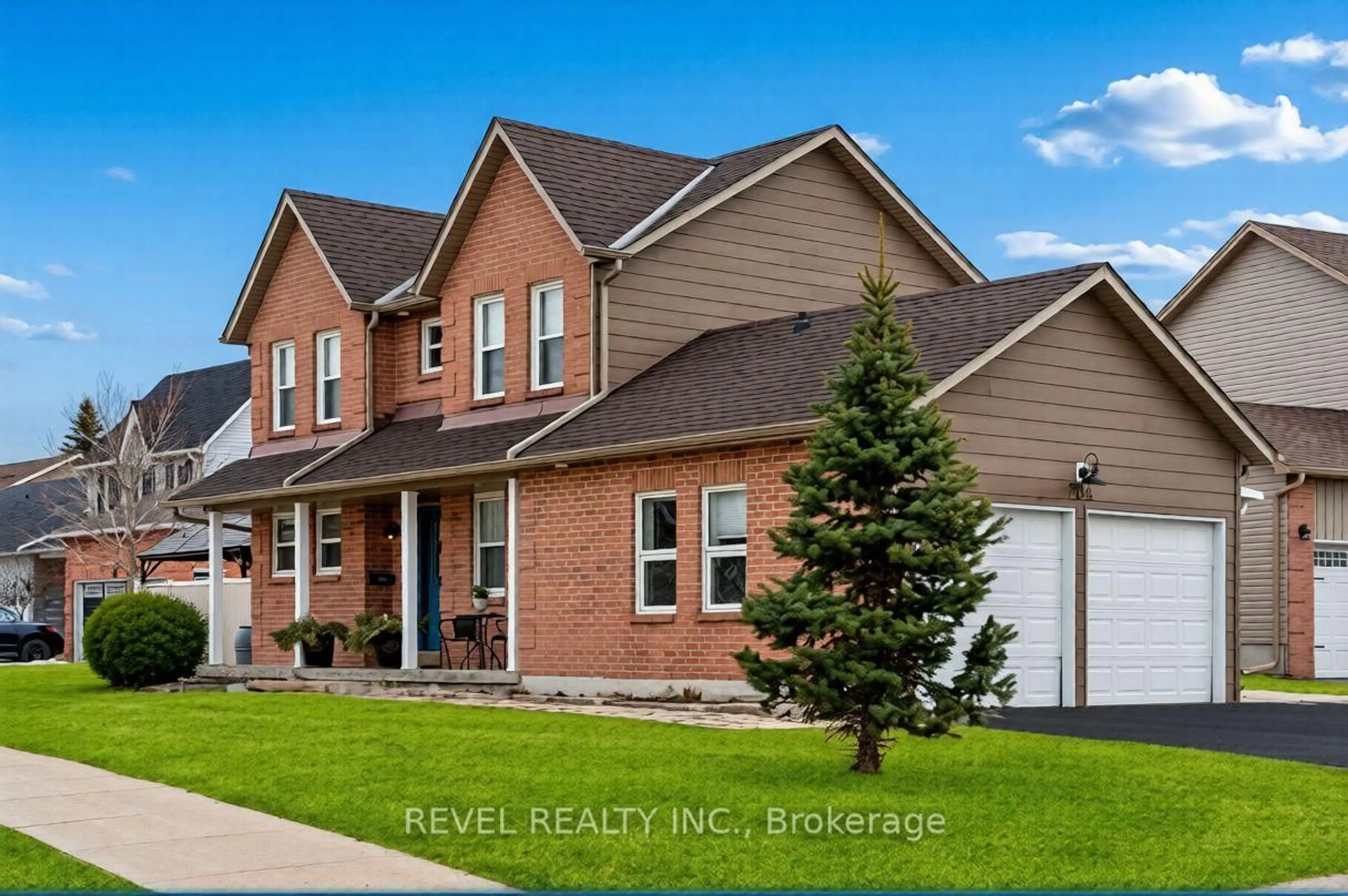 Home with brick exterior material, street for 284 Victoria Ave, Kawartha Lakes Ontario K9V 6A8