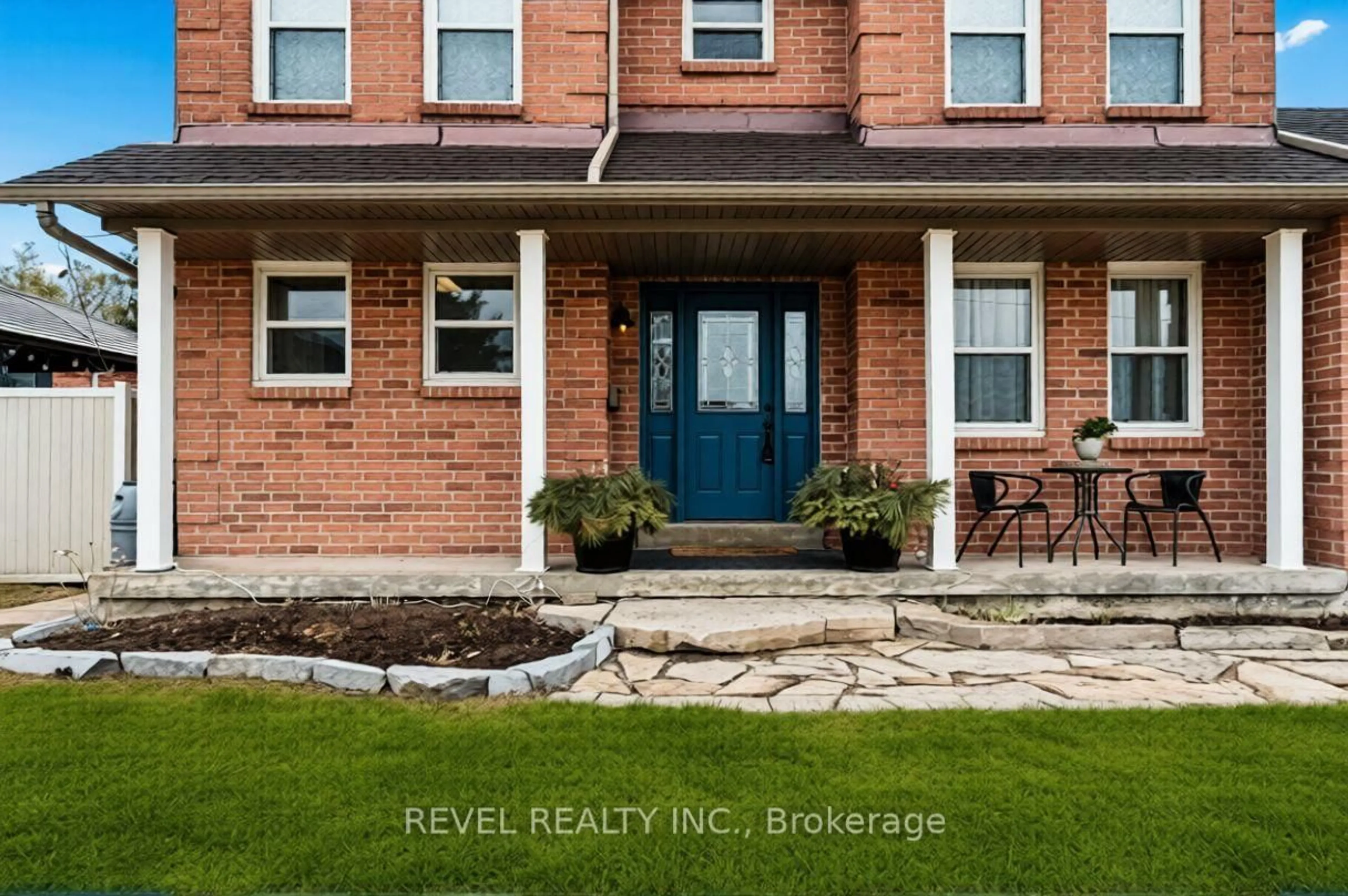 Home with brick exterior material, street for 284 Victoria Ave, Kawartha Lakes Ontario K9V 6A8