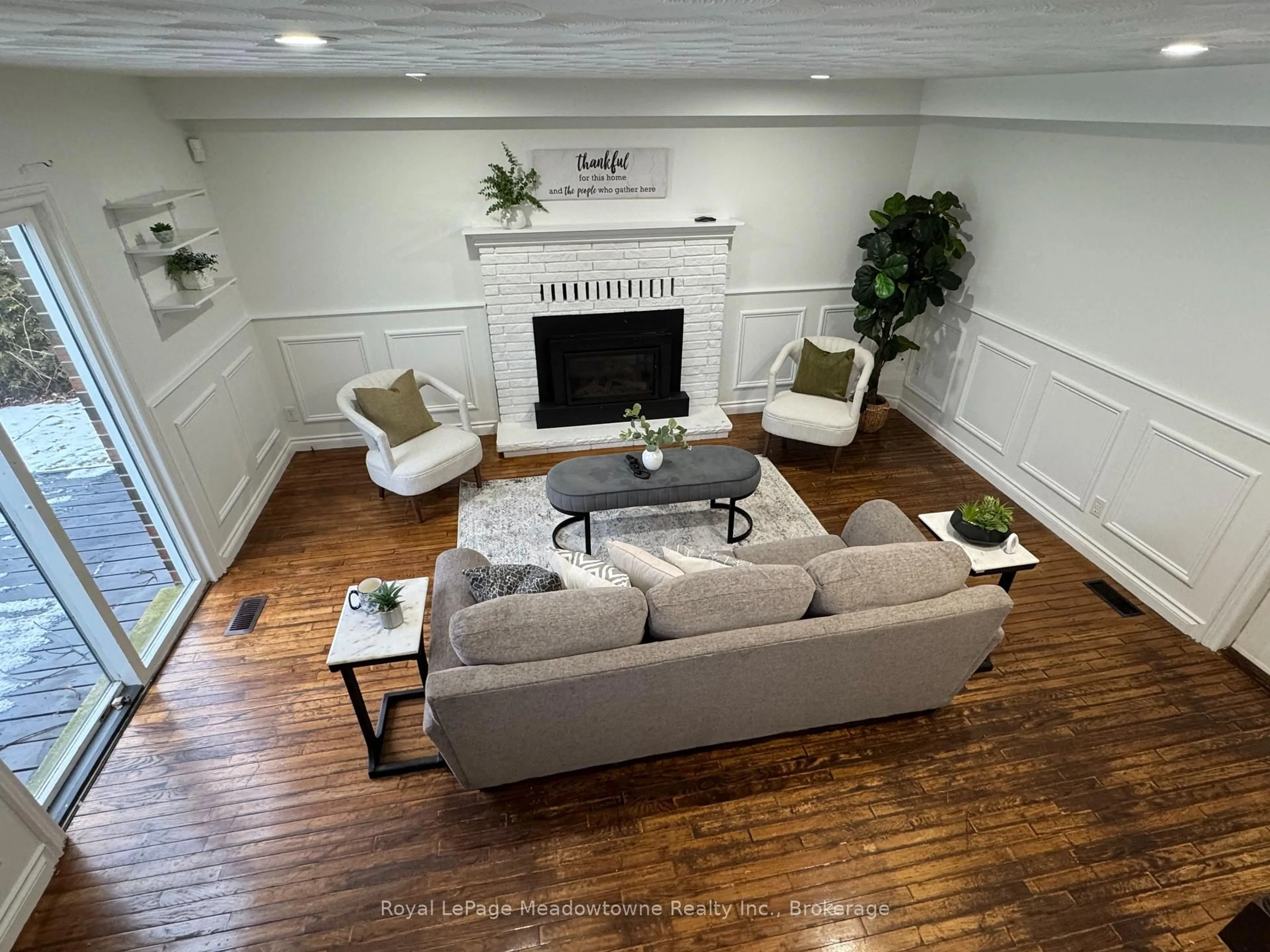 Living room with furniture, unknown for 13 THOMPSON Dr, Norfolk Ontario N0A 1N4