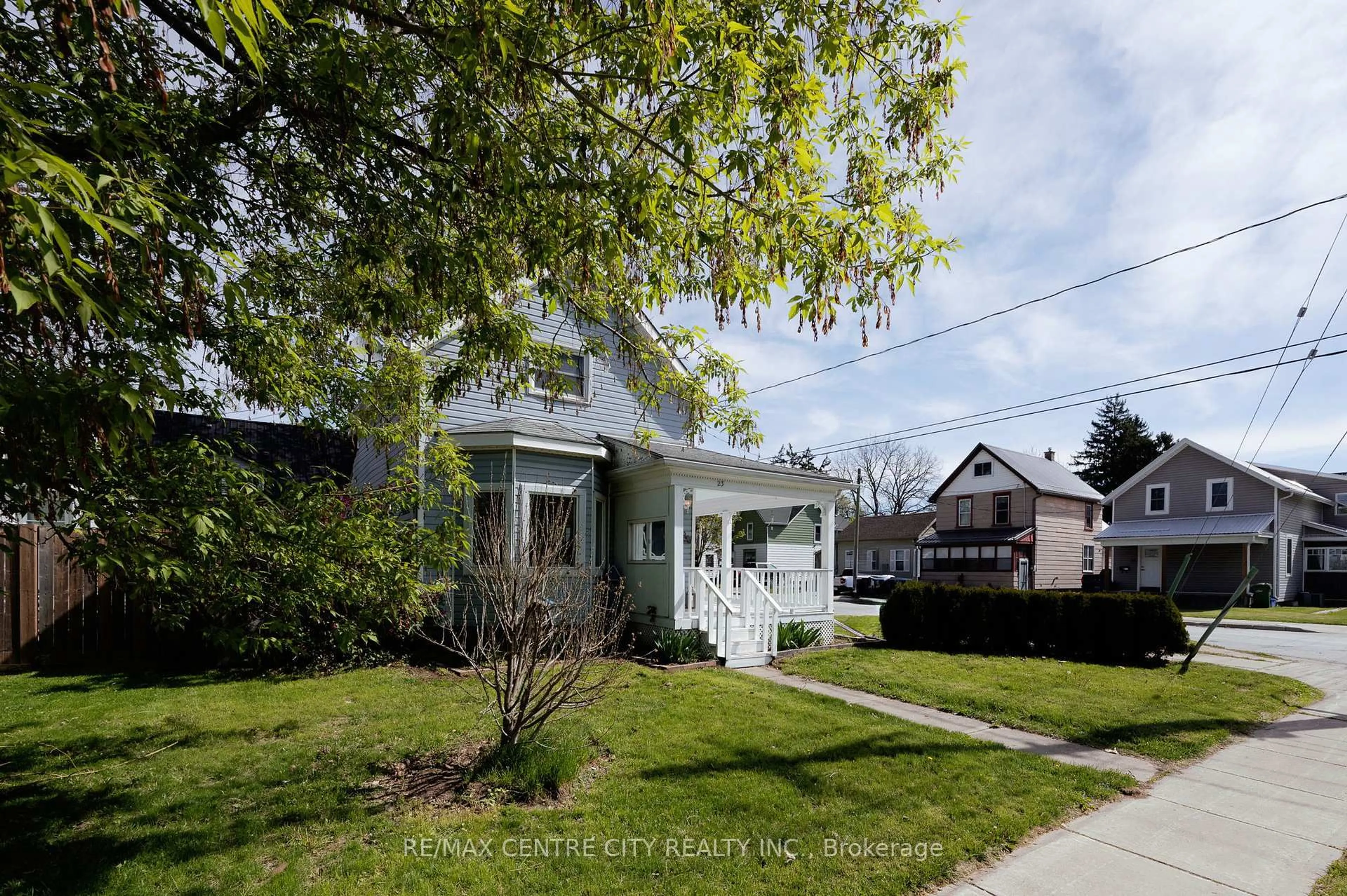 Unknown for 23 Malakoff St, St. Thomas Ontario N5P 1L5