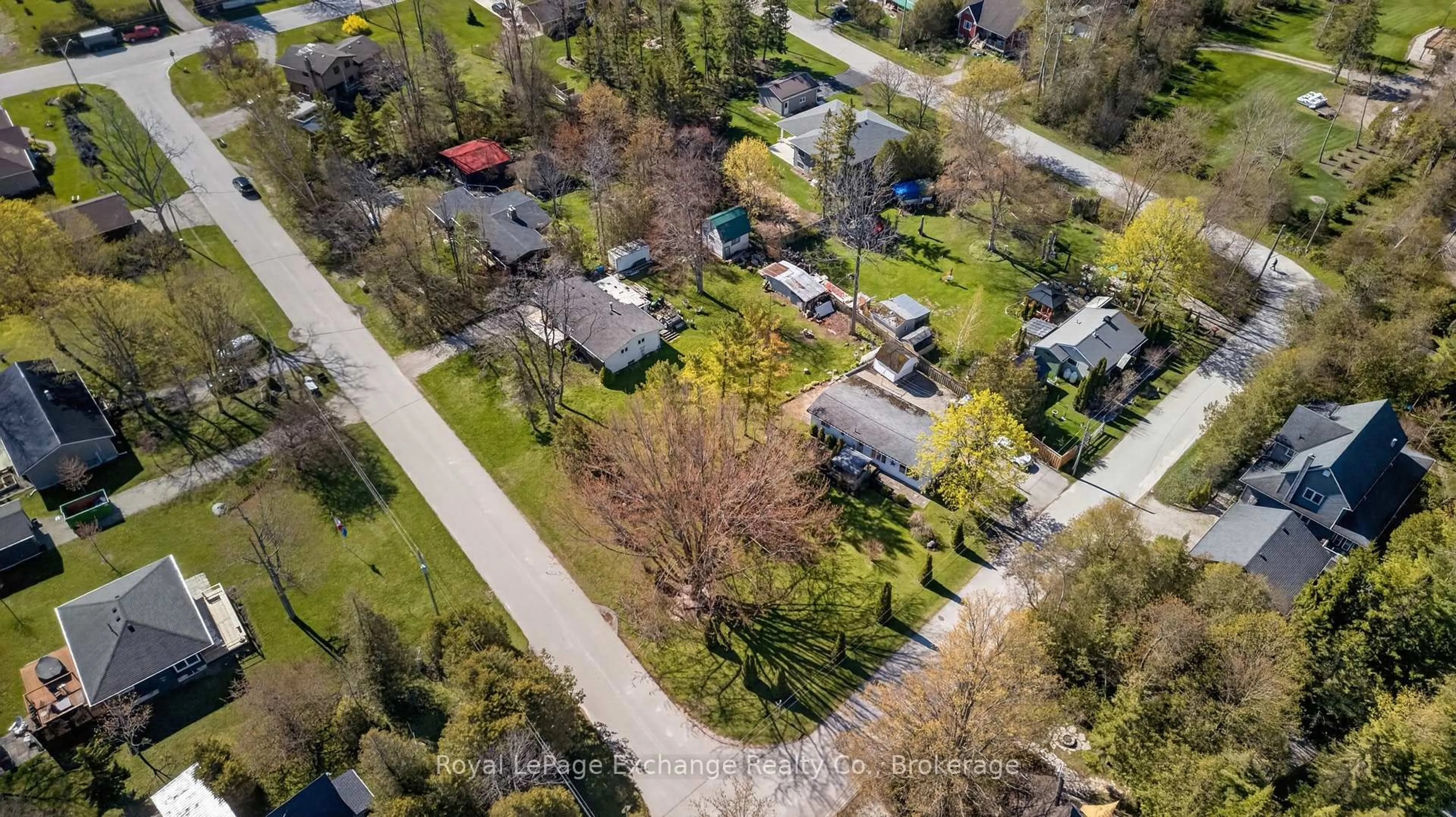 A pic from outside/outdoor area/front of a property/back of a property/a pic from drone, street for 404 Browns Lane, Huron-Kinloss Ontario N2Z 2X3