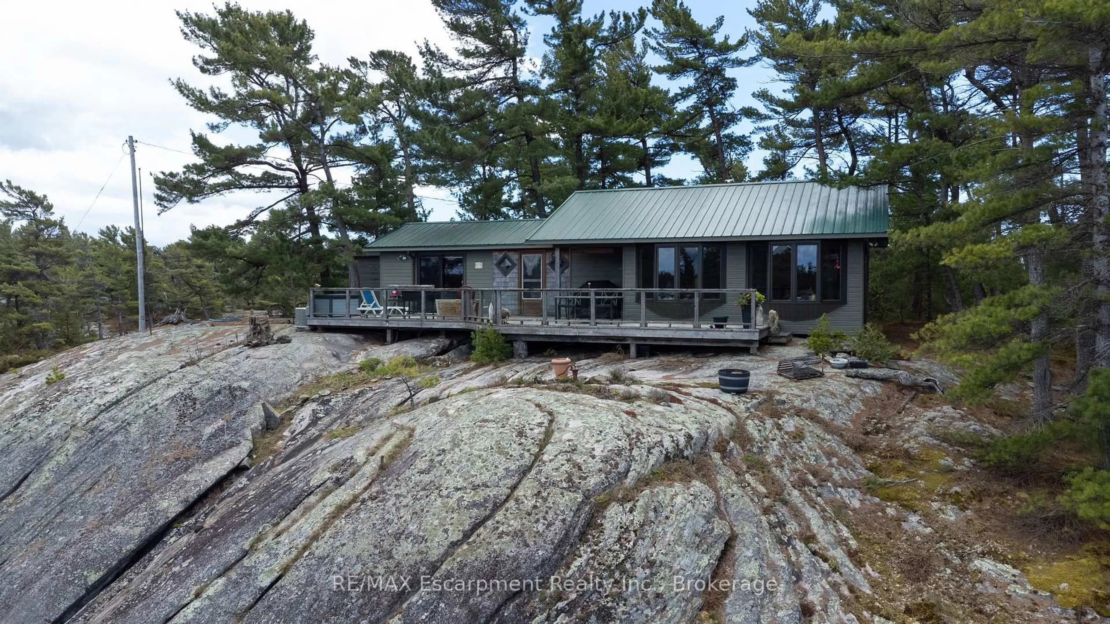 Patio, water/lake/river/ocean view for 1 A764 Island Island, The Archipelago Ontario P0G 1K0