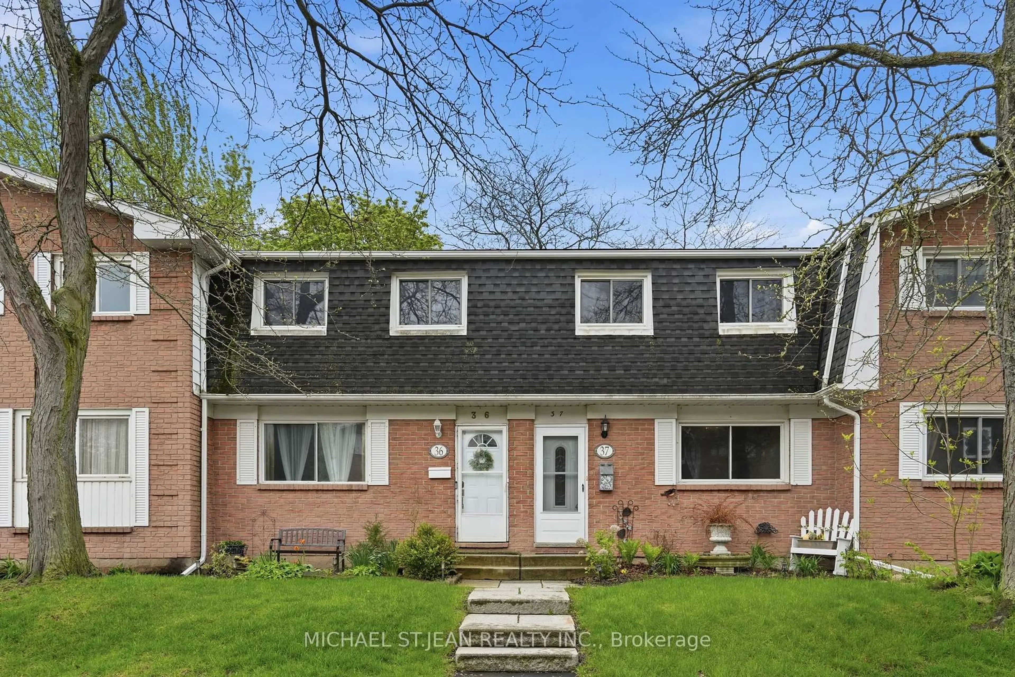 Home with brick exterior material, street for 185 DENISTOUN St #37, Welland Ontario L3C 6J6