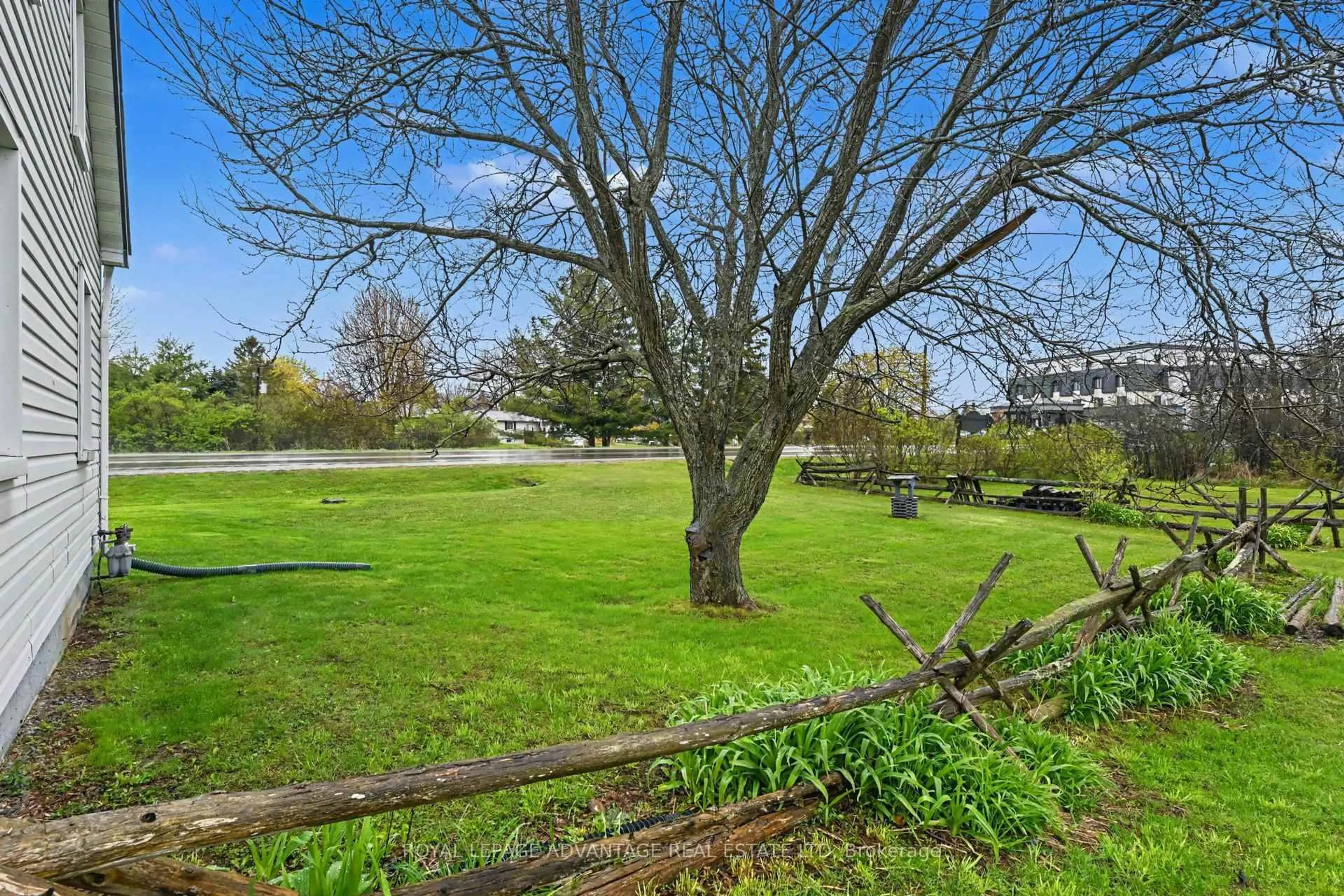 A pic from outside/outdoor area/front of a property/back of a property/a pic from drone, water/lake/river/ocean view for 3004 Rideau Ferry Rd, Drummond/North Elmsley Ontario K7H 0H3