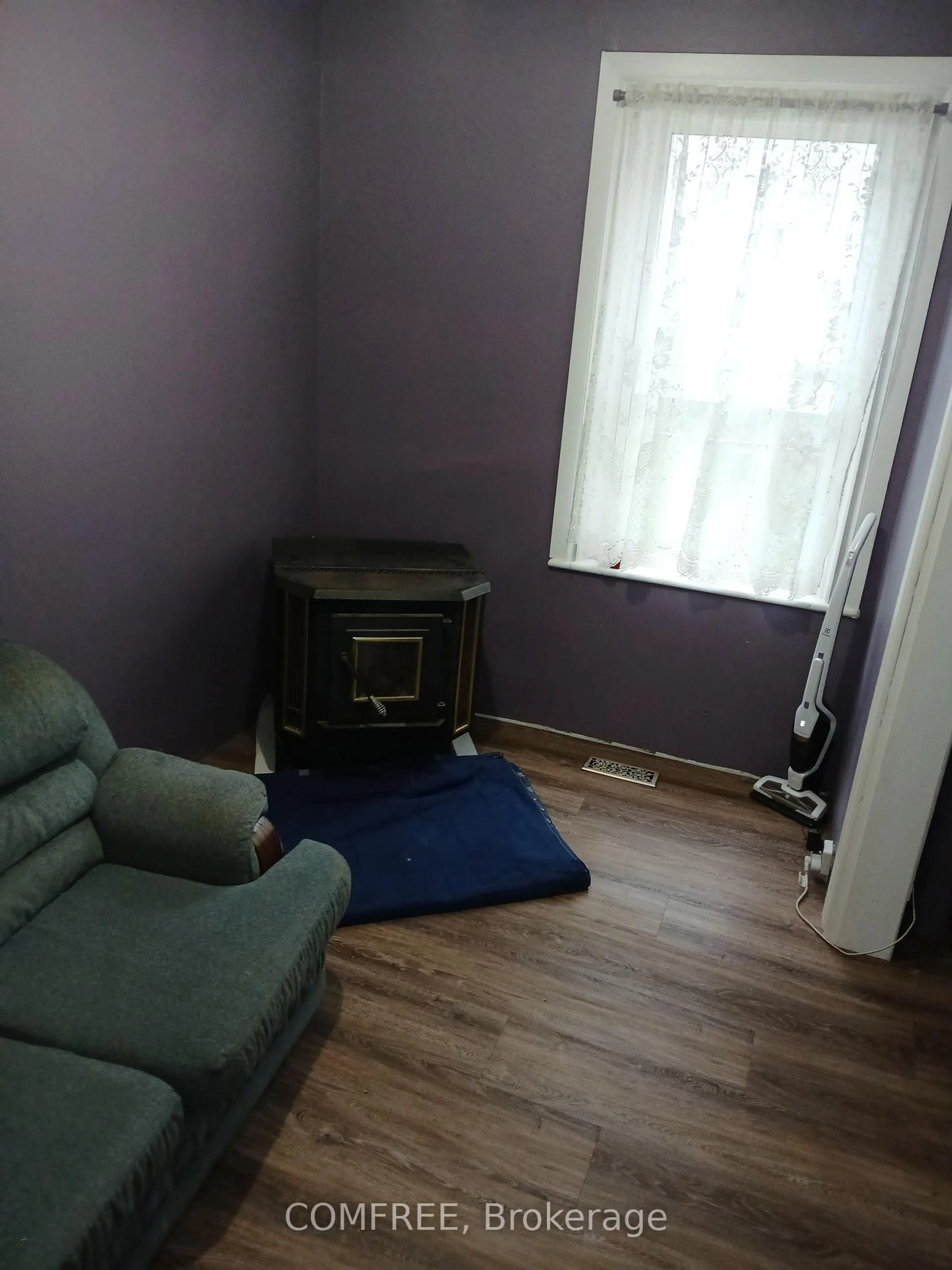 A pic of a room for 2 Miller St, Lansdowne Village Ontario K0E 1L0