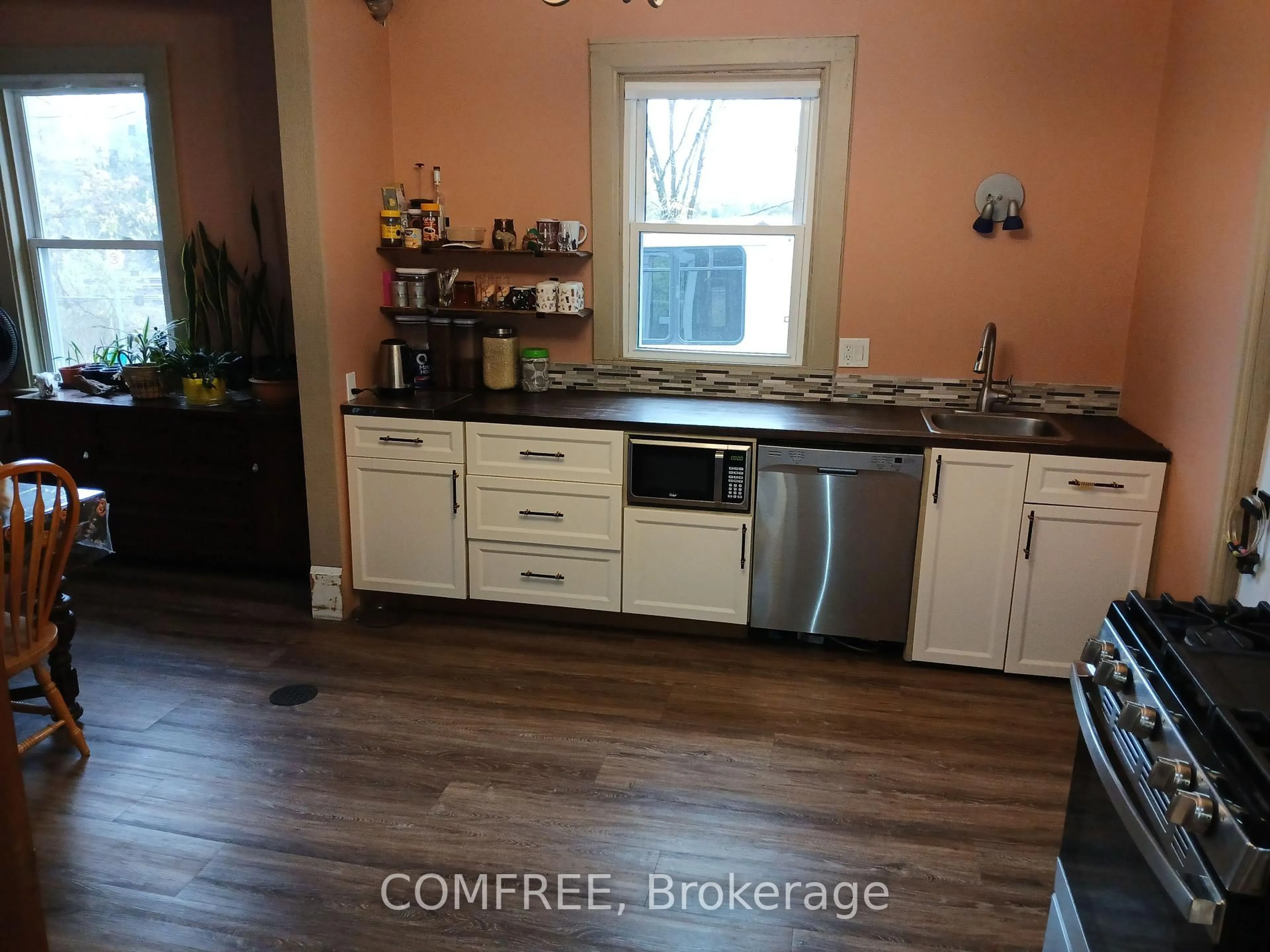 Unknown for 2 Miller St, Lansdowne Village Ontario K0E 1L0