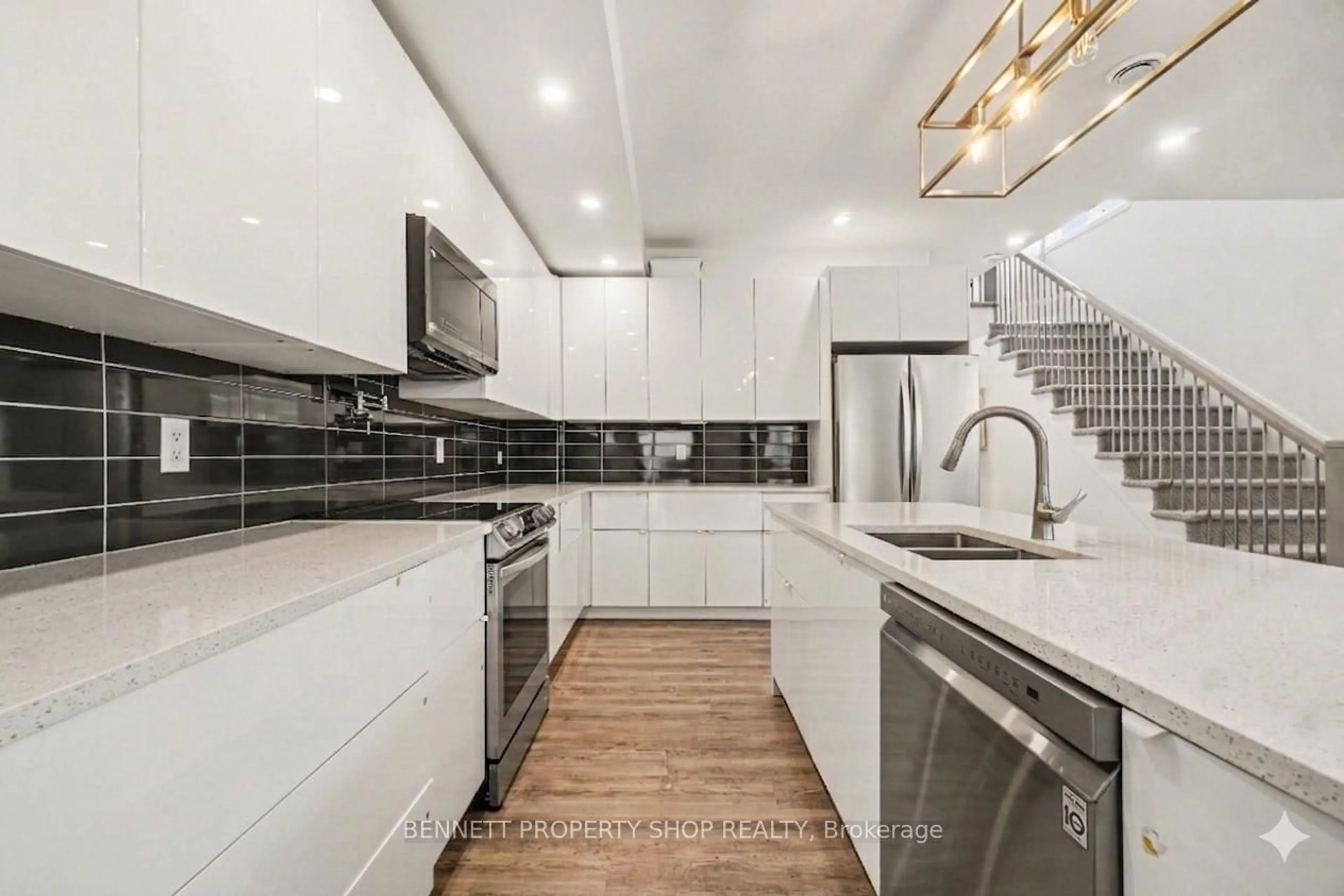 Contemporary kitchen, ceramic/tile floor for 1225 Ridgemont Ave, Ottawa Ontario K1V 6E6