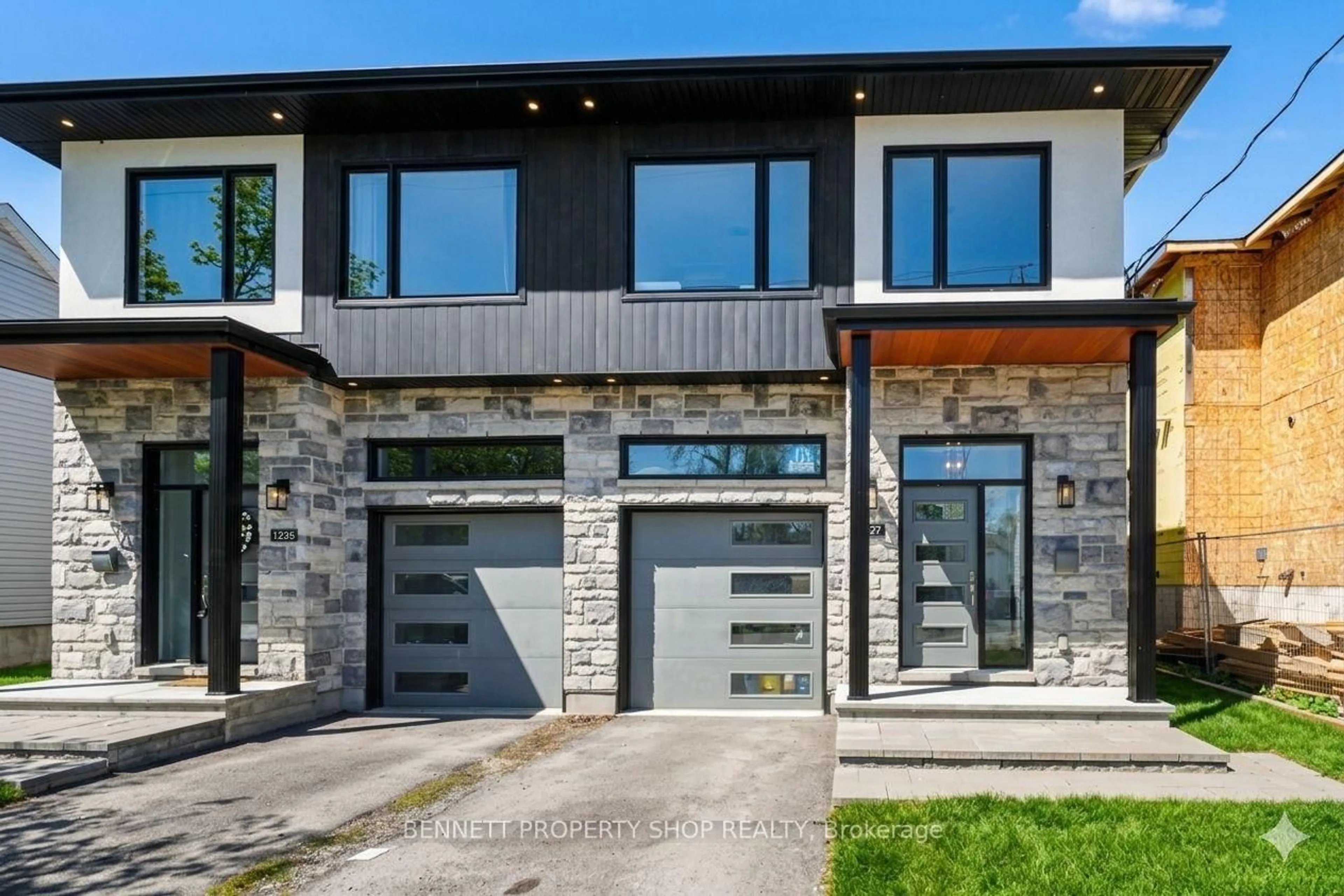 Home with brick exterior material, street for 1227 Ridgemont Ave, Ottawa Ontario K1V 6E6