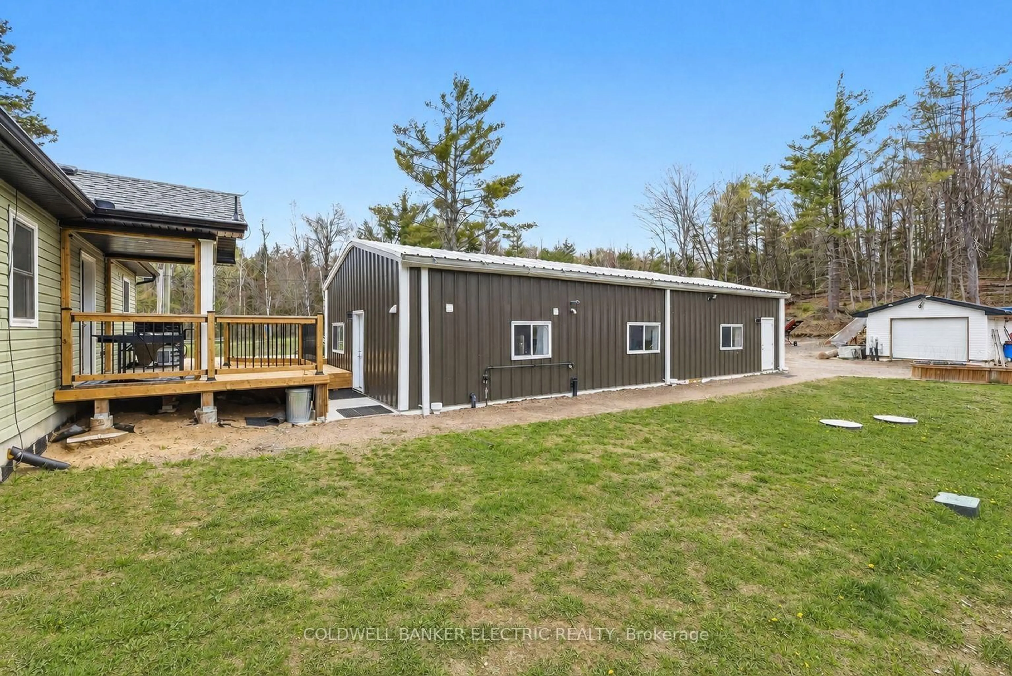 Home with vinyl exterior material, building for 1211 Gelert Rd, Minden Hills Ontario K0M 2K0